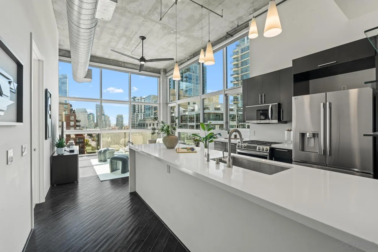 https://cdn.realtyfeed.com/cdn/127/260016348/66bd8da42030e940d0797793226d8fb2.webp