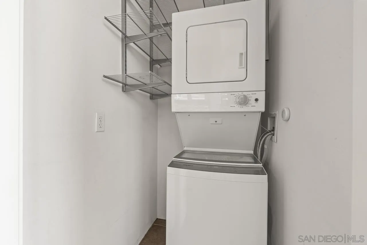 https://cdn.realtyfeed.com/cdn/127/260016348/69f2fbffb27c646406882c08486018f6.webp