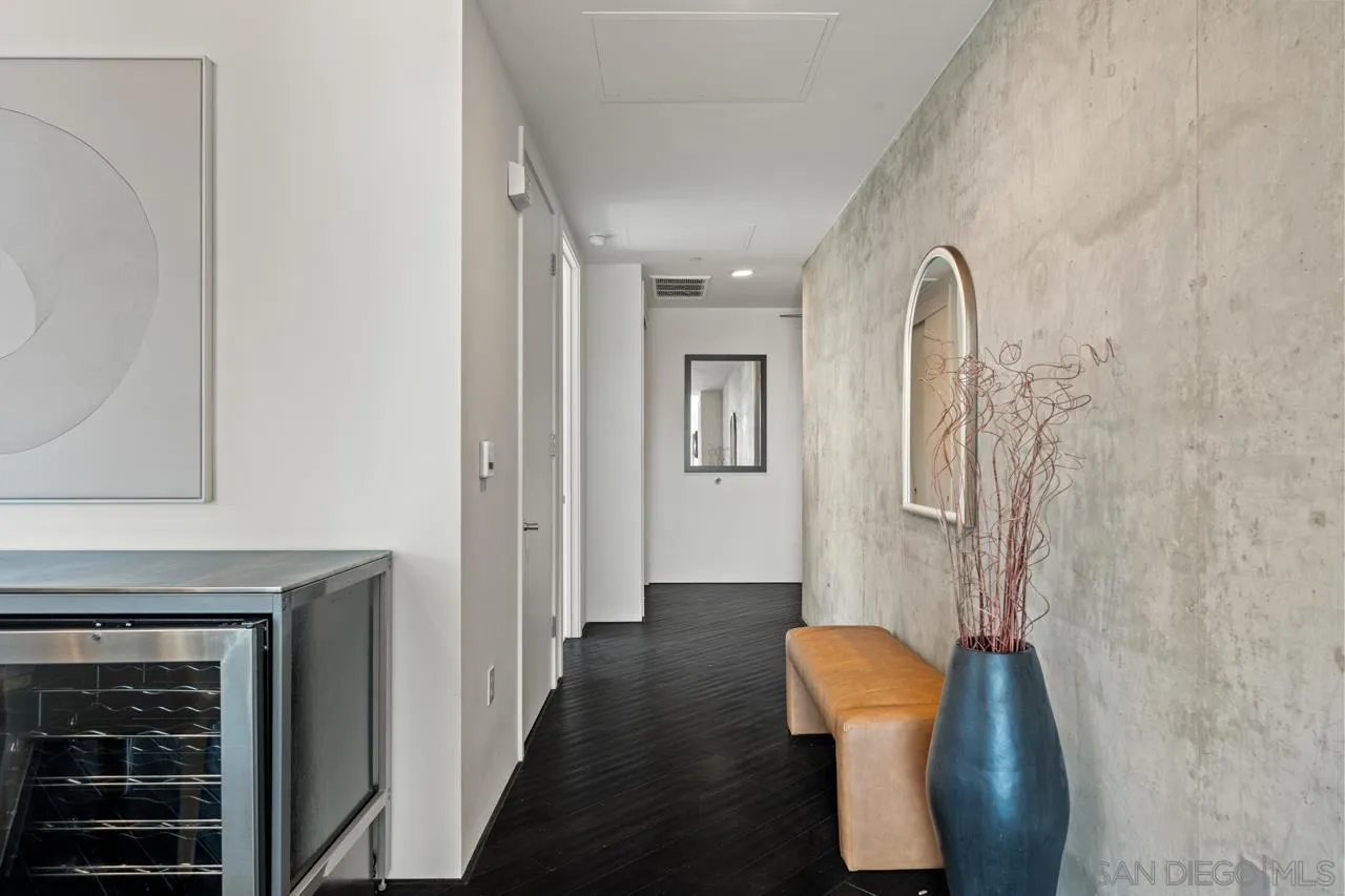 https://cdn.realtyfeed.com/cdn/127/260016348/99d044608e4a9a5959d96920f7691b8e.webp