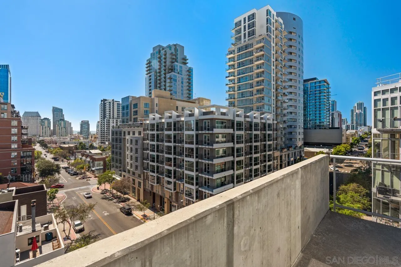 https://cdn.realtyfeed.com/cdn/127/260016348/c5e67be3441b8d9074bf54ee65d6b137.webp