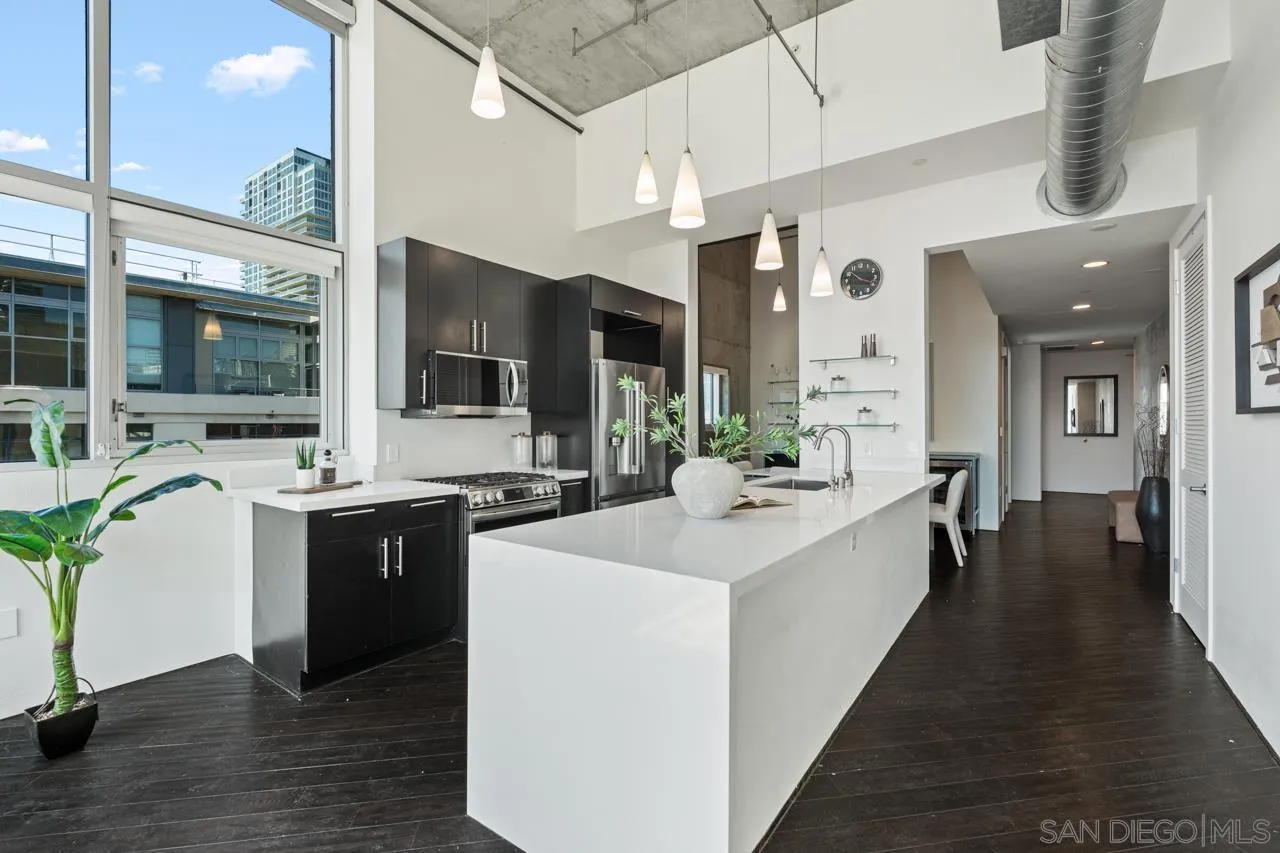 https://cdn.realtyfeed.com/cdn/127/260016348/e54b3422153463ab577a5a1dca5d7170.webp