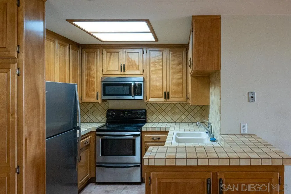 https://cdn.realtyfeed.com/cdn/127/260016349/aa1cd26285ceea307c5eec2799a866b2.webp