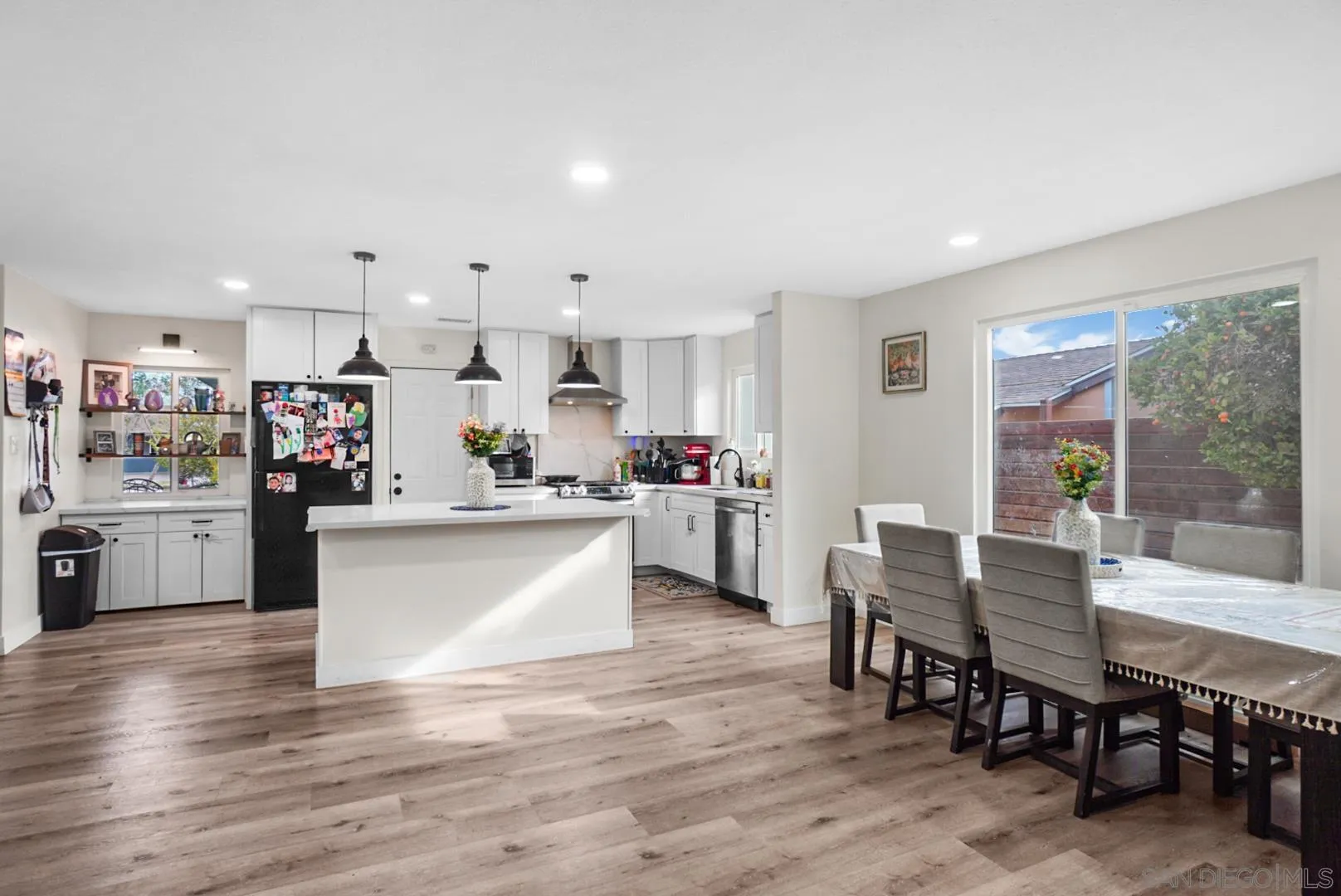 https://cdn.realtyfeed.com/cdn/127/260016350/0ddb4030237a25496e8f3358c5395431.webp