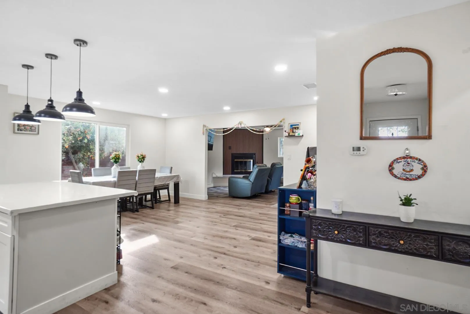 https://cdn.realtyfeed.com/cdn/127/260016350/3c33ea4fbb16ca0e46758ad079ea7cac.webp
