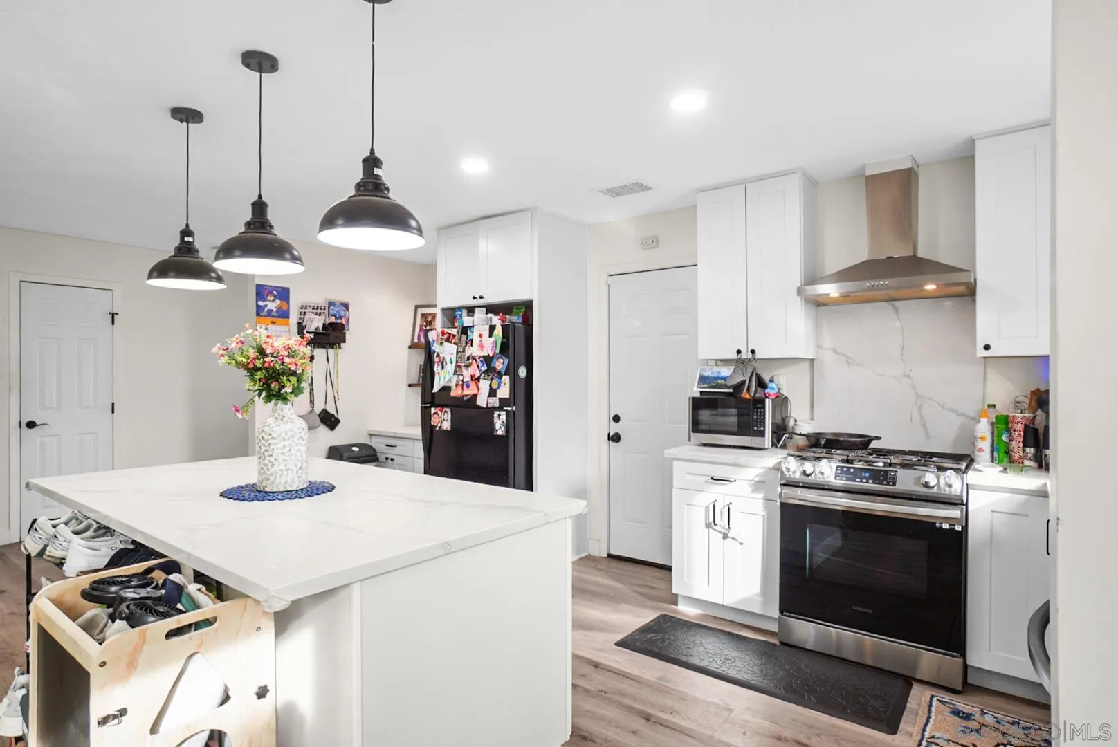 https://cdn.realtyfeed.com/cdn/127/260016350/bdaab9ebccf28b9727b38ea5e7241090.webp