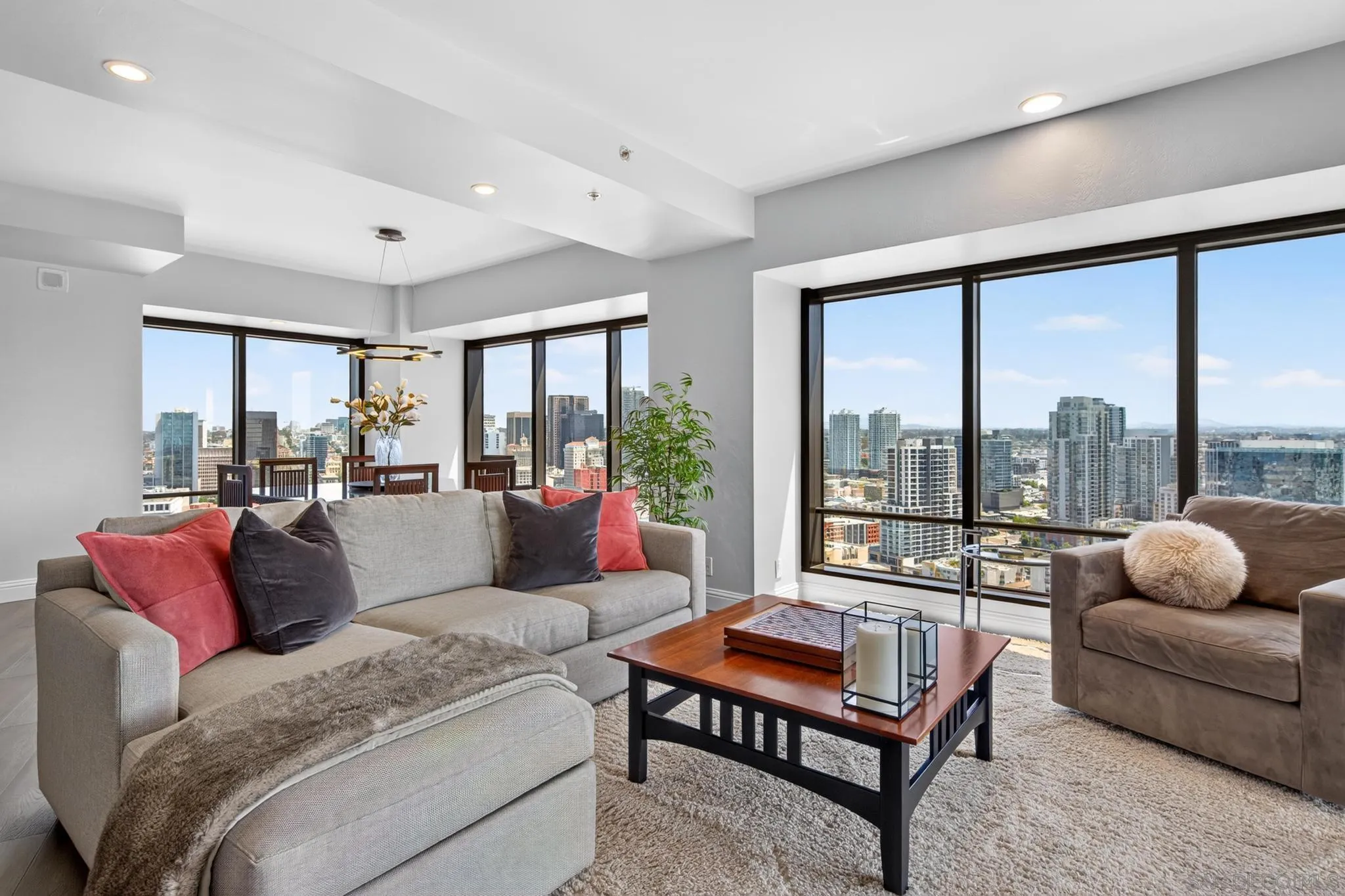 Photo #3: 260016356 Listing: Photo #3
