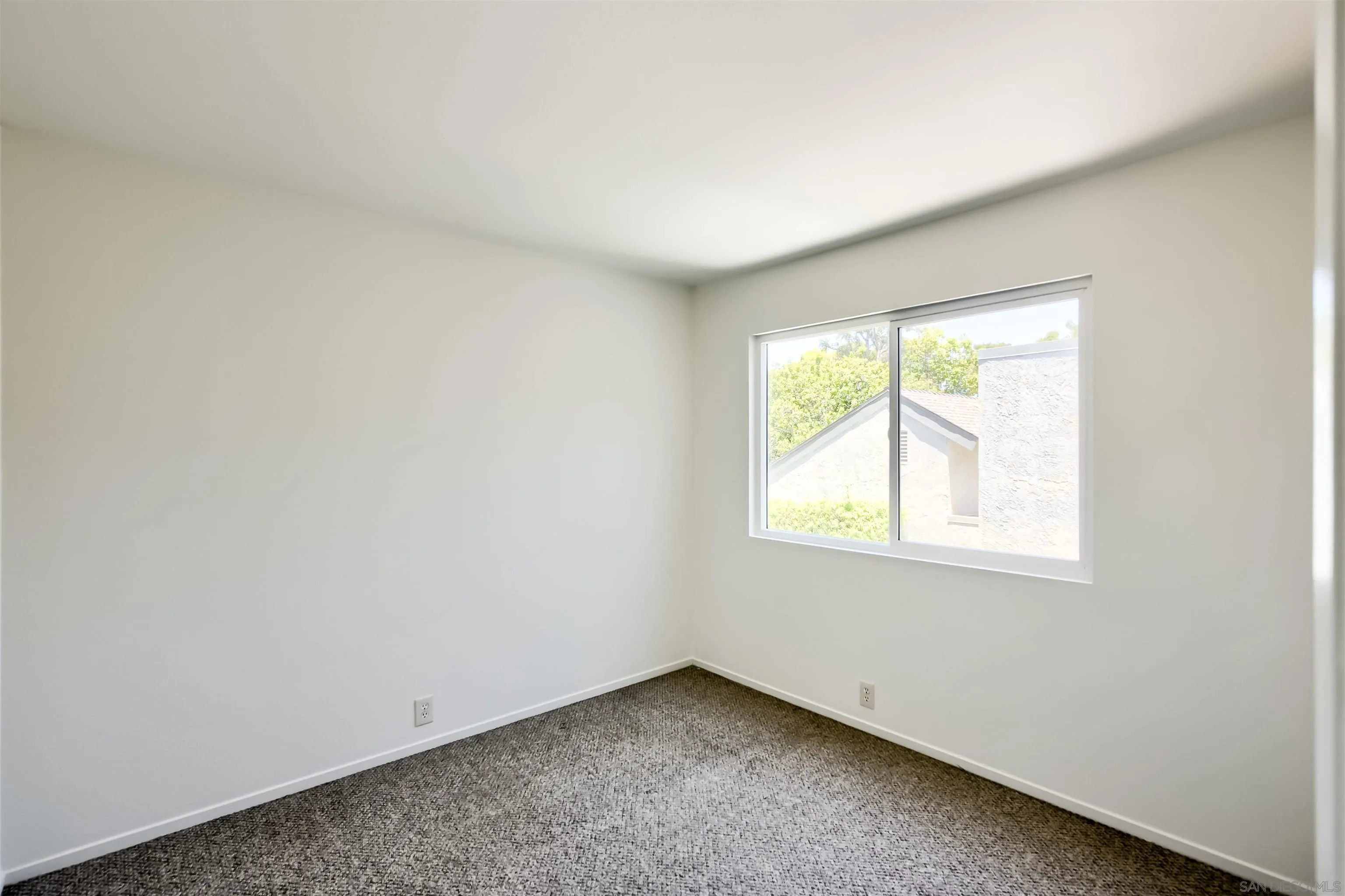Photo #13: 260016358 Listing: Photo #13