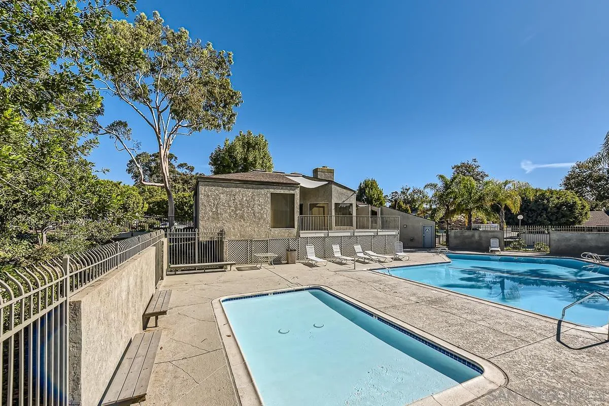 https://cdn.realtyfeed.com/cdn/127/260016358/dd385a283abf4caef93a17412eadcc90.webp