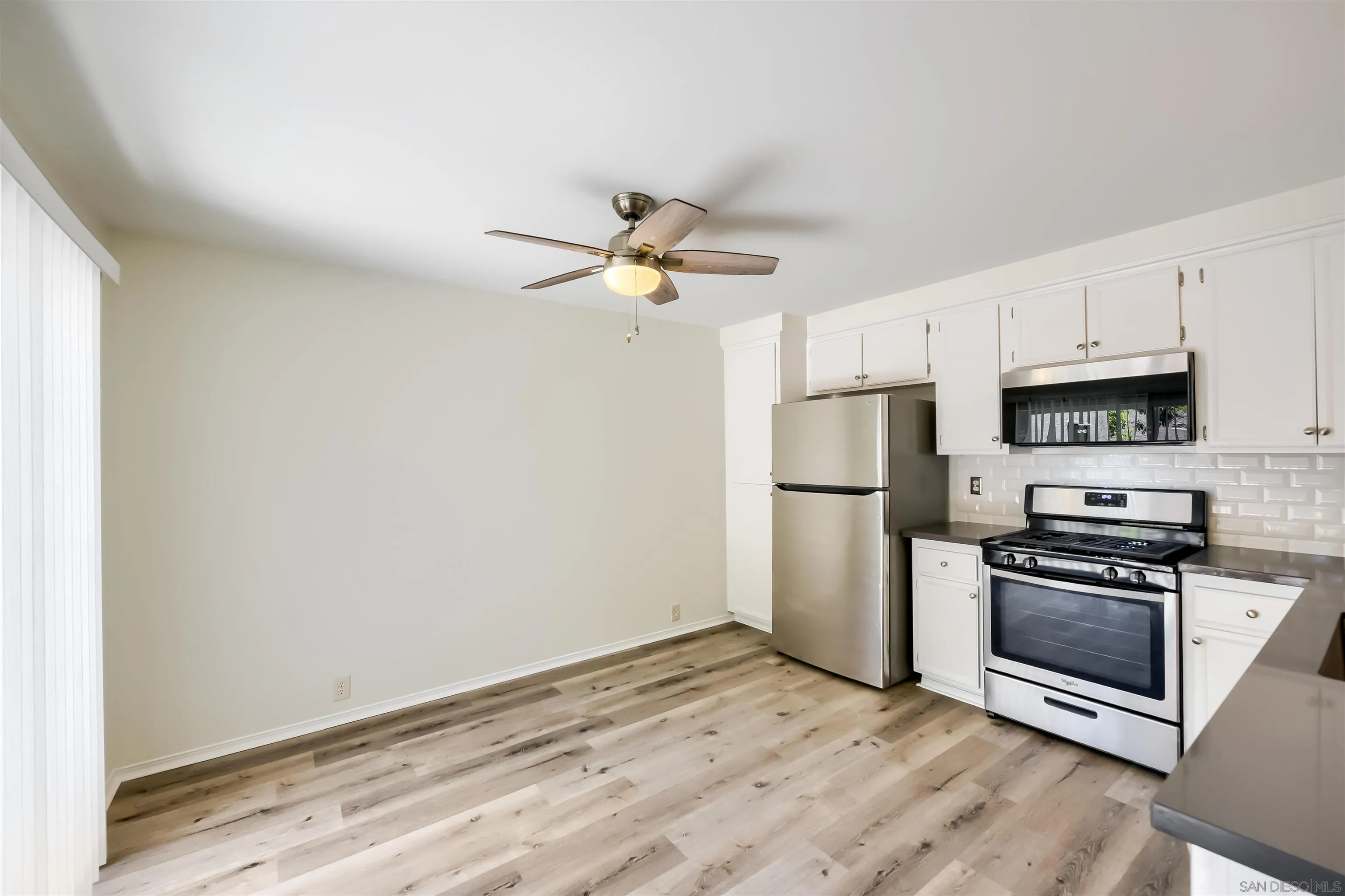 https://cdn.realtyfeed.com/cdn/127/260016358/ebf09a575f0e93b177902670e73fdc5e.webp