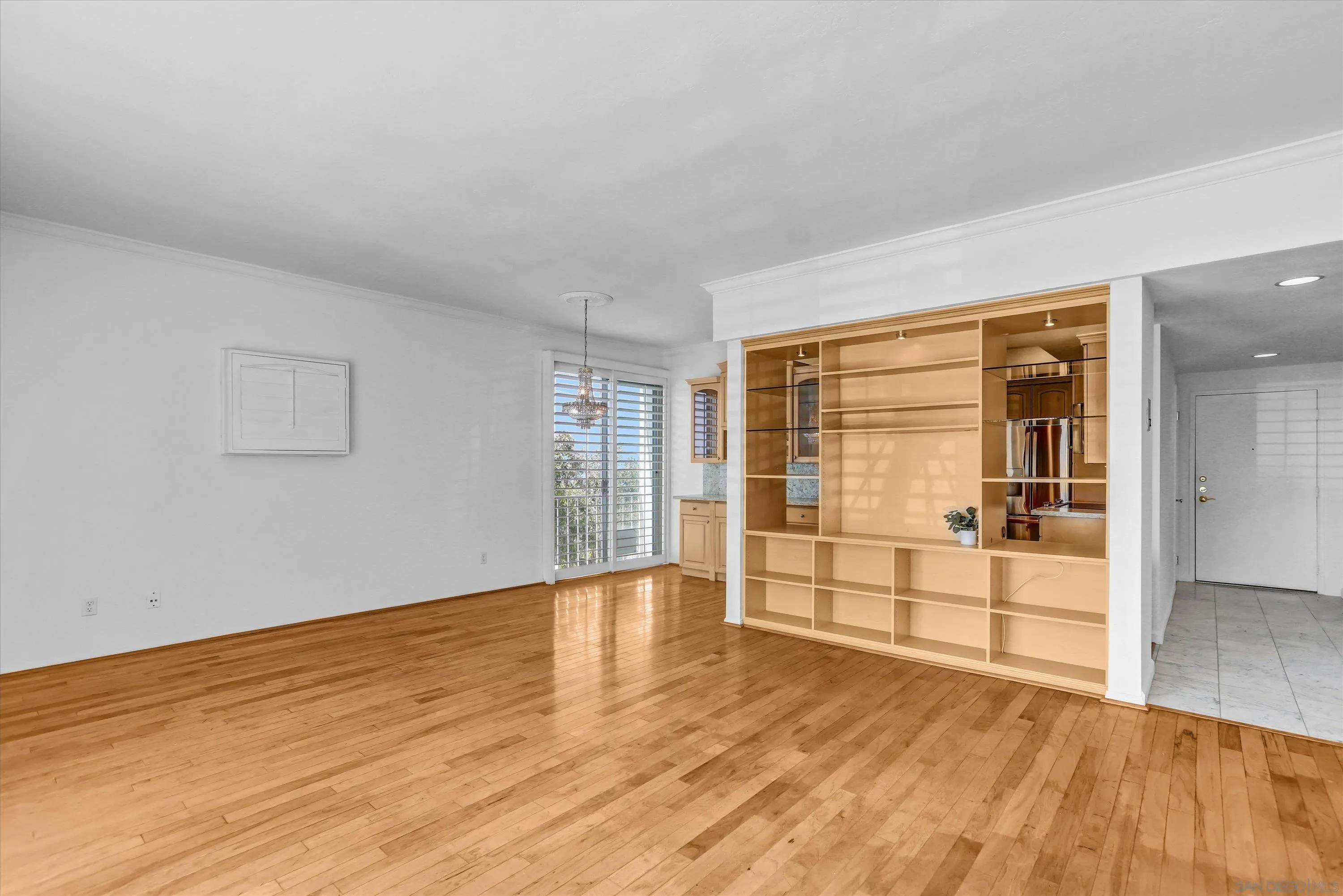 https://cdn.realtyfeed.com/cdn/127/260016370/d15e7169a84086c5b3b9aee3357649d6.webp