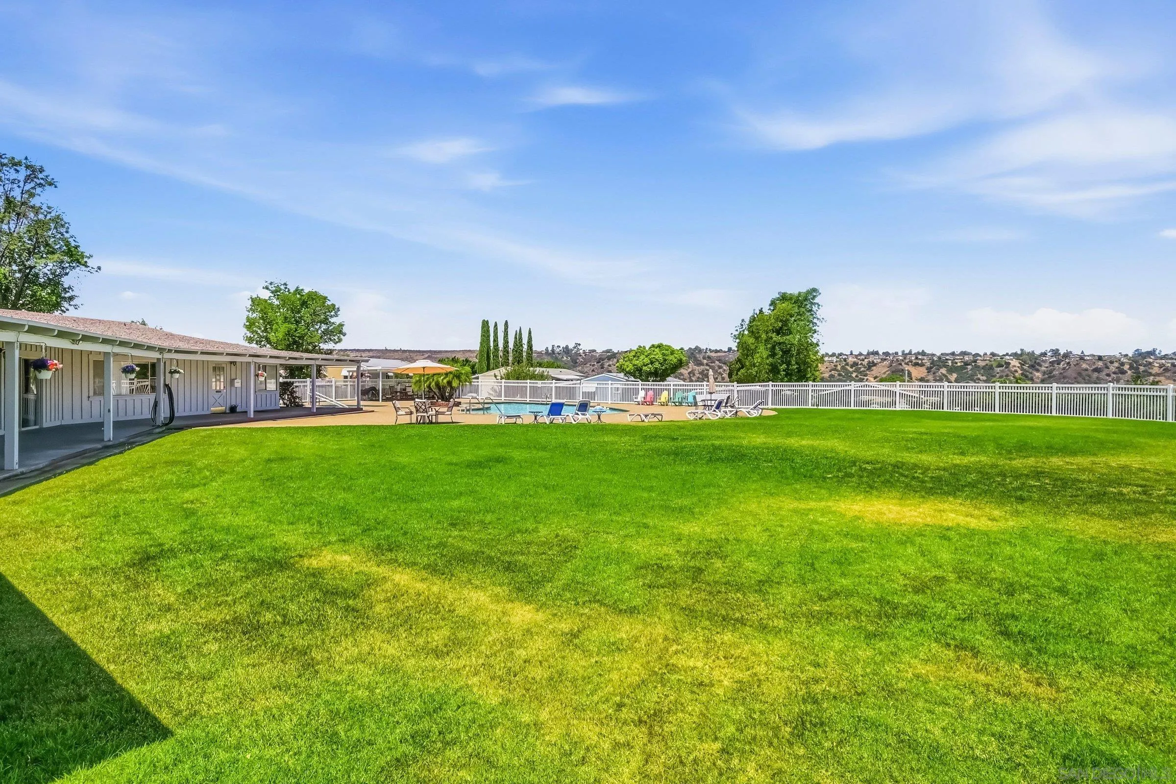 https://cdn.realtyfeed.com/cdn/127/260016371/8d57a8f29efb6899ac76e6c8b002243b.webp