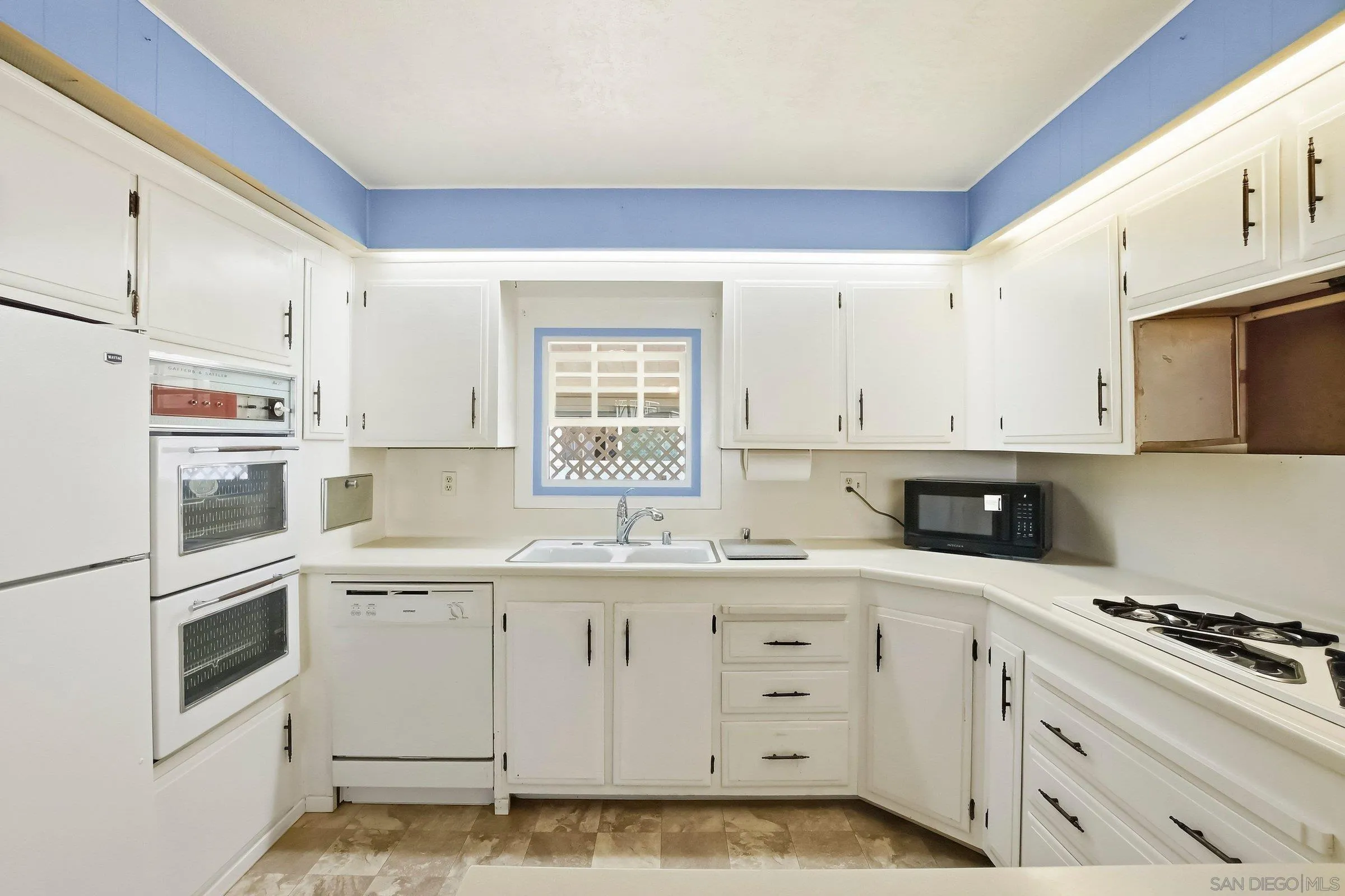 https://cdn.realtyfeed.com/cdn/127/260016371/c4c011b0862d197348d5810a4e37eace.webp