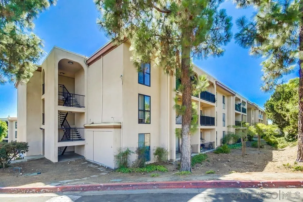 Photo #1: 260016376 Listing: Photo #1