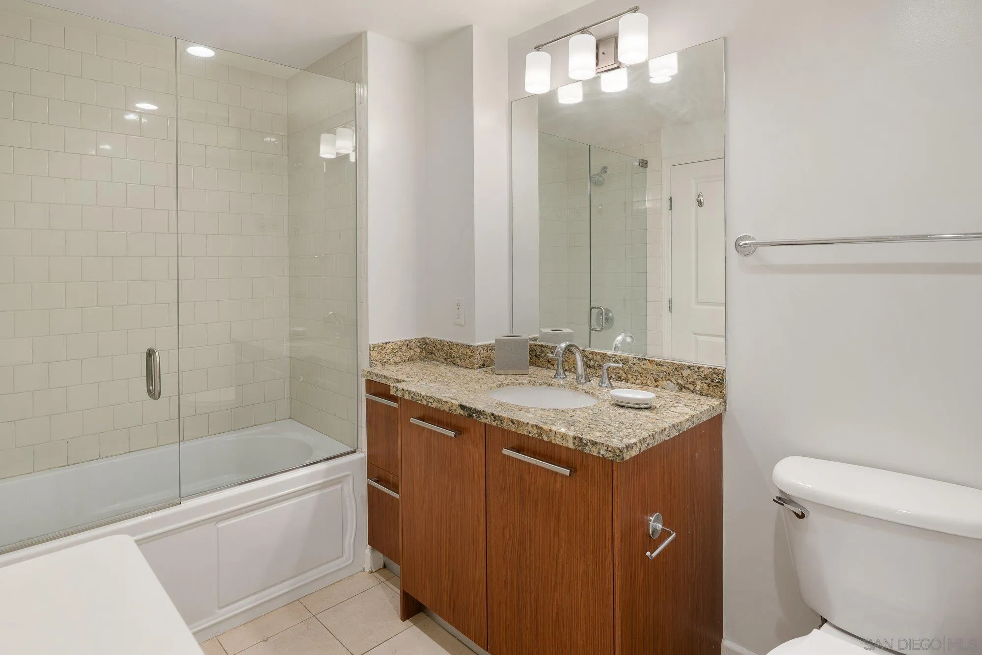Photo #23: 260016377 Listing: Photo #23