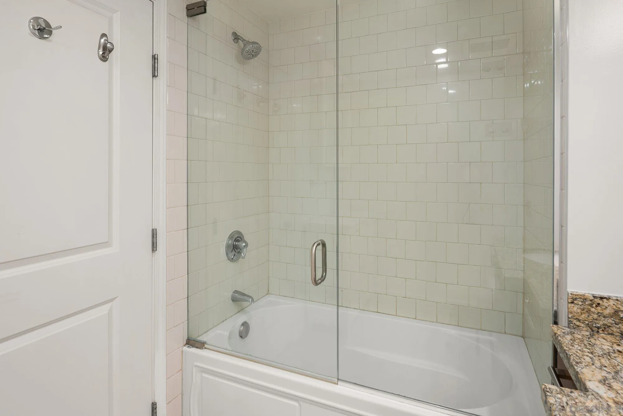 Photo #22: 260016377 Listing: Photo #22