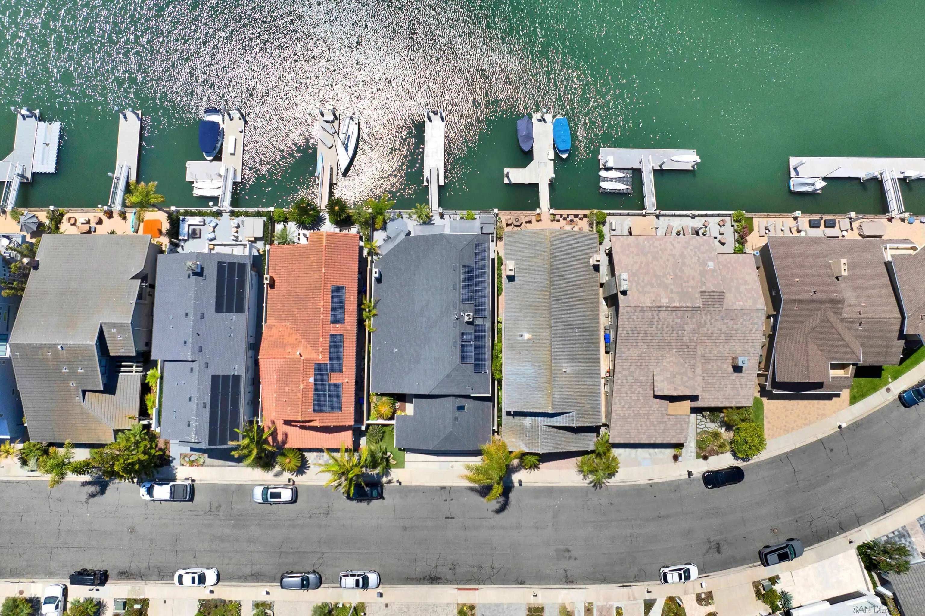 https://cdn.realtyfeed.com/cdn/127/260016380/449b3300982f9001e90a1fc6f358fec3.webp