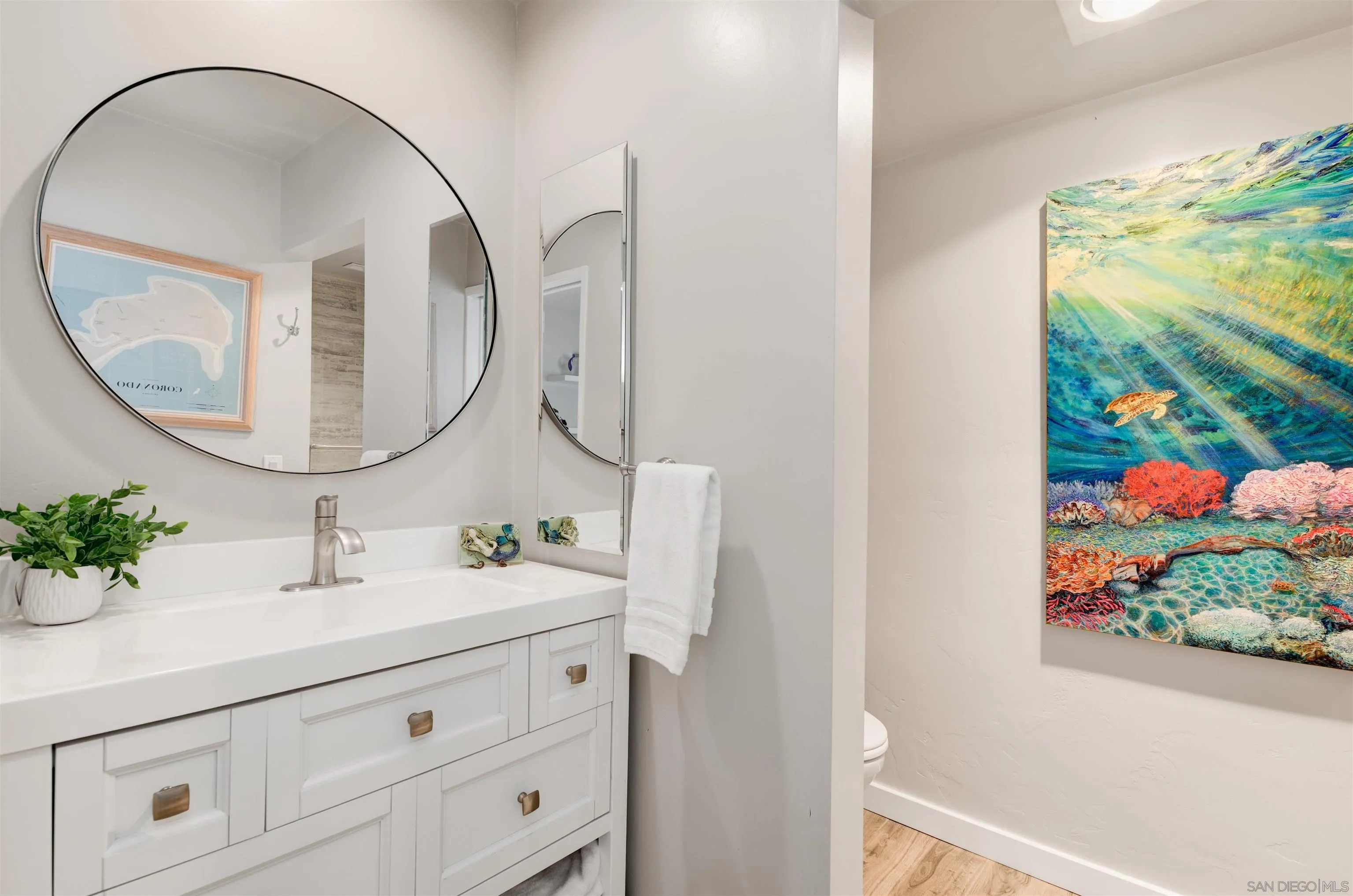 https://cdn.realtyfeed.com/cdn/127/260016380/775bcdb6a3ec7057da0fa637b9b2159c.webp