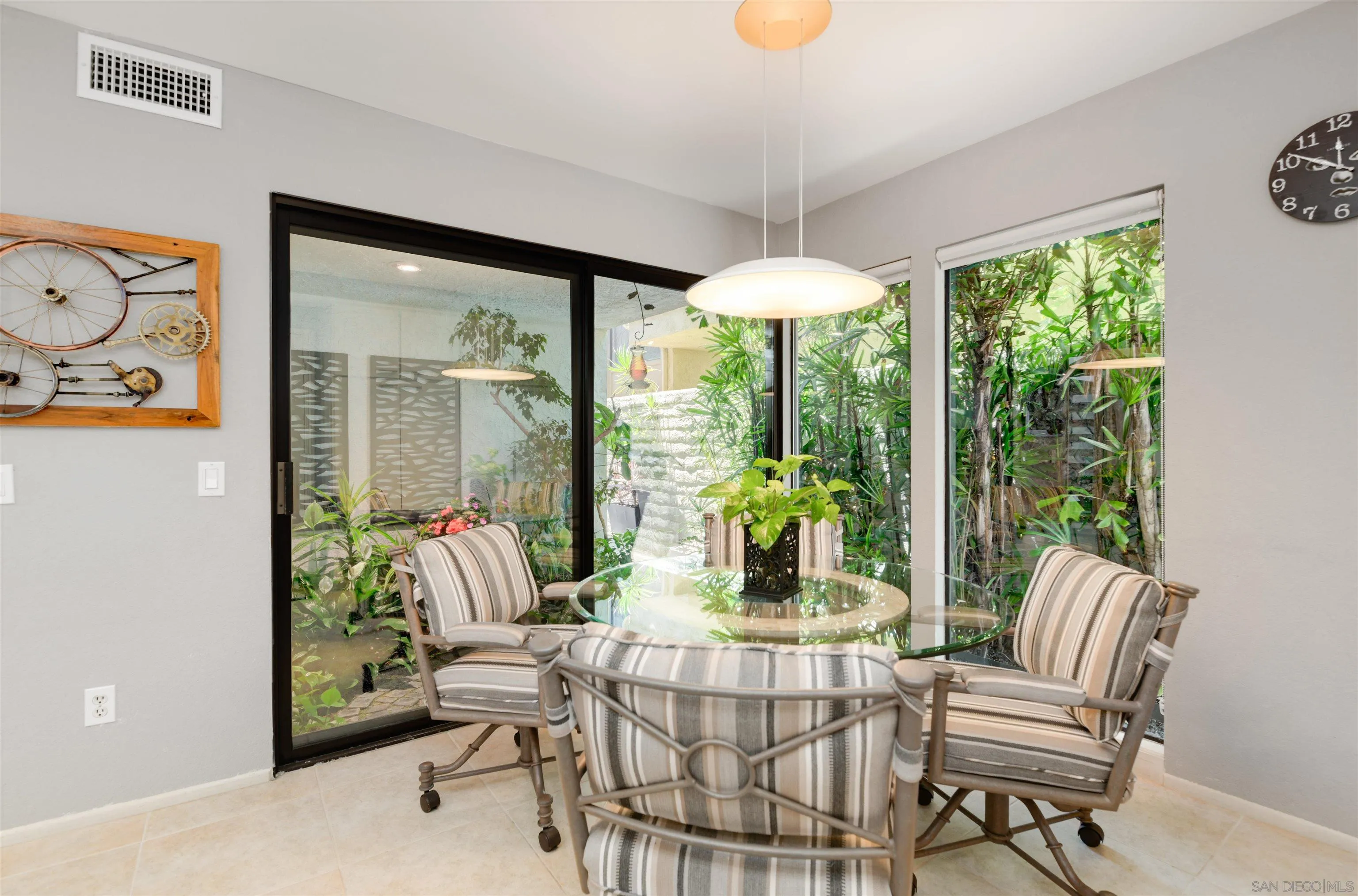 https://cdn.realtyfeed.com/cdn/127/260016380/fe729bd8ab196d3803f41cd832e93cb3.webp