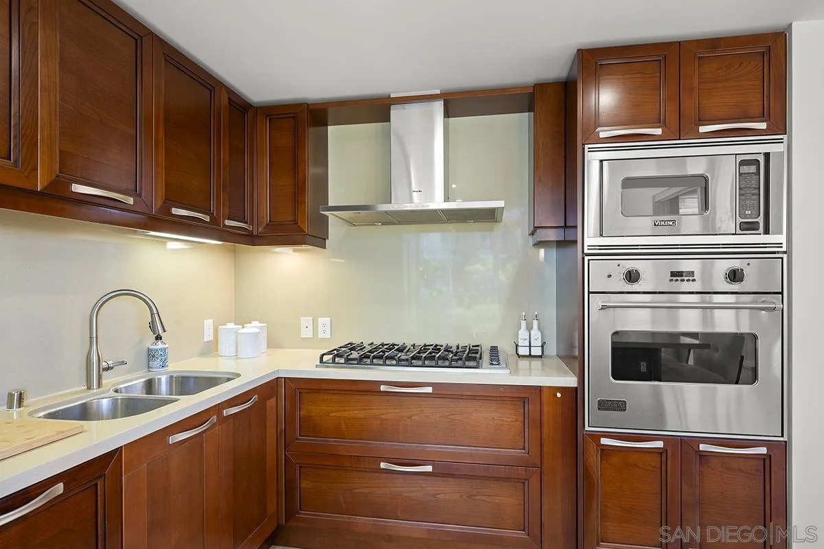 Photo #9: 260016383 Listing: Photo #9