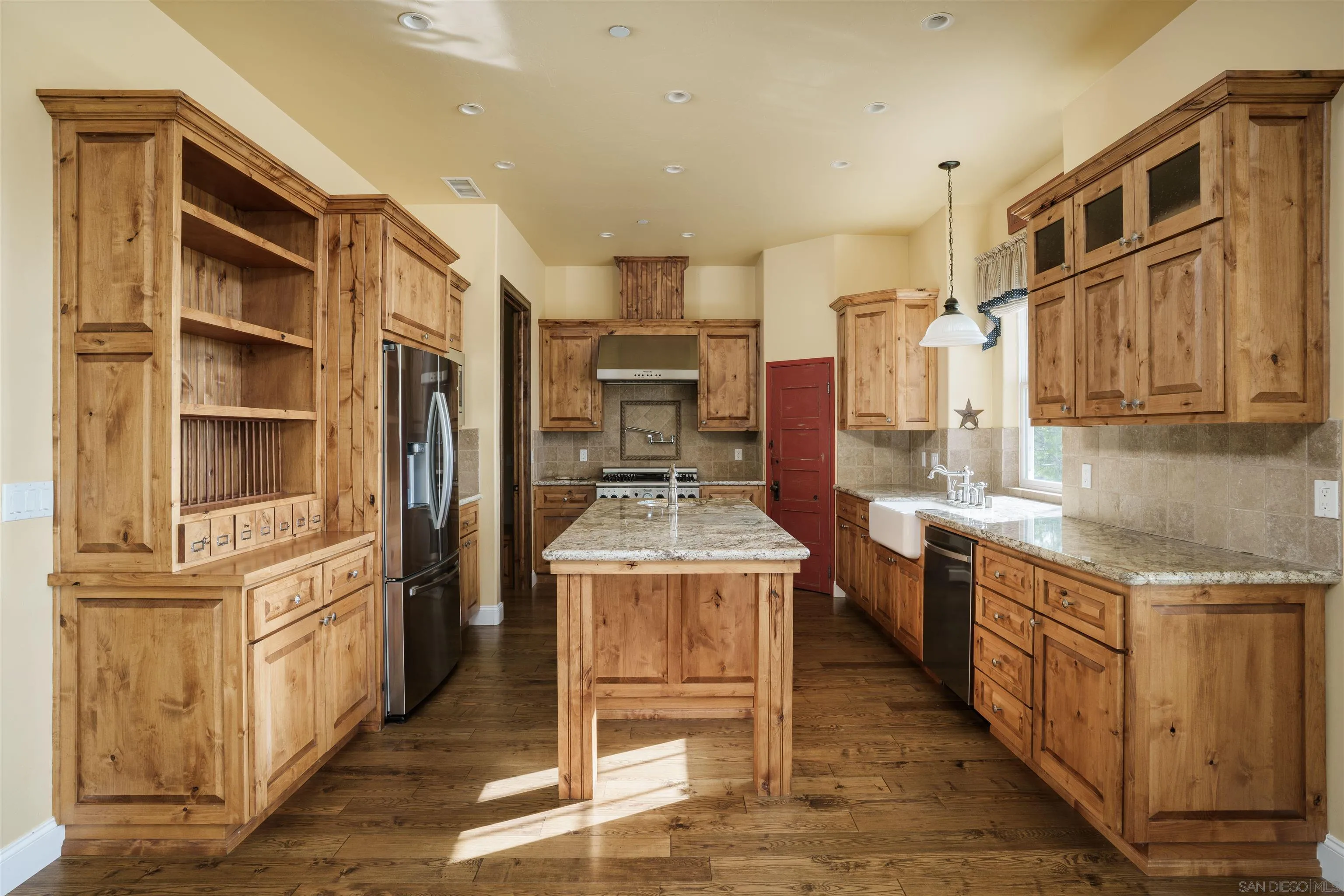 15710 Blue Crystal Trl, Poway, CA 92064 - Photo 4 of 32, Poway, CA