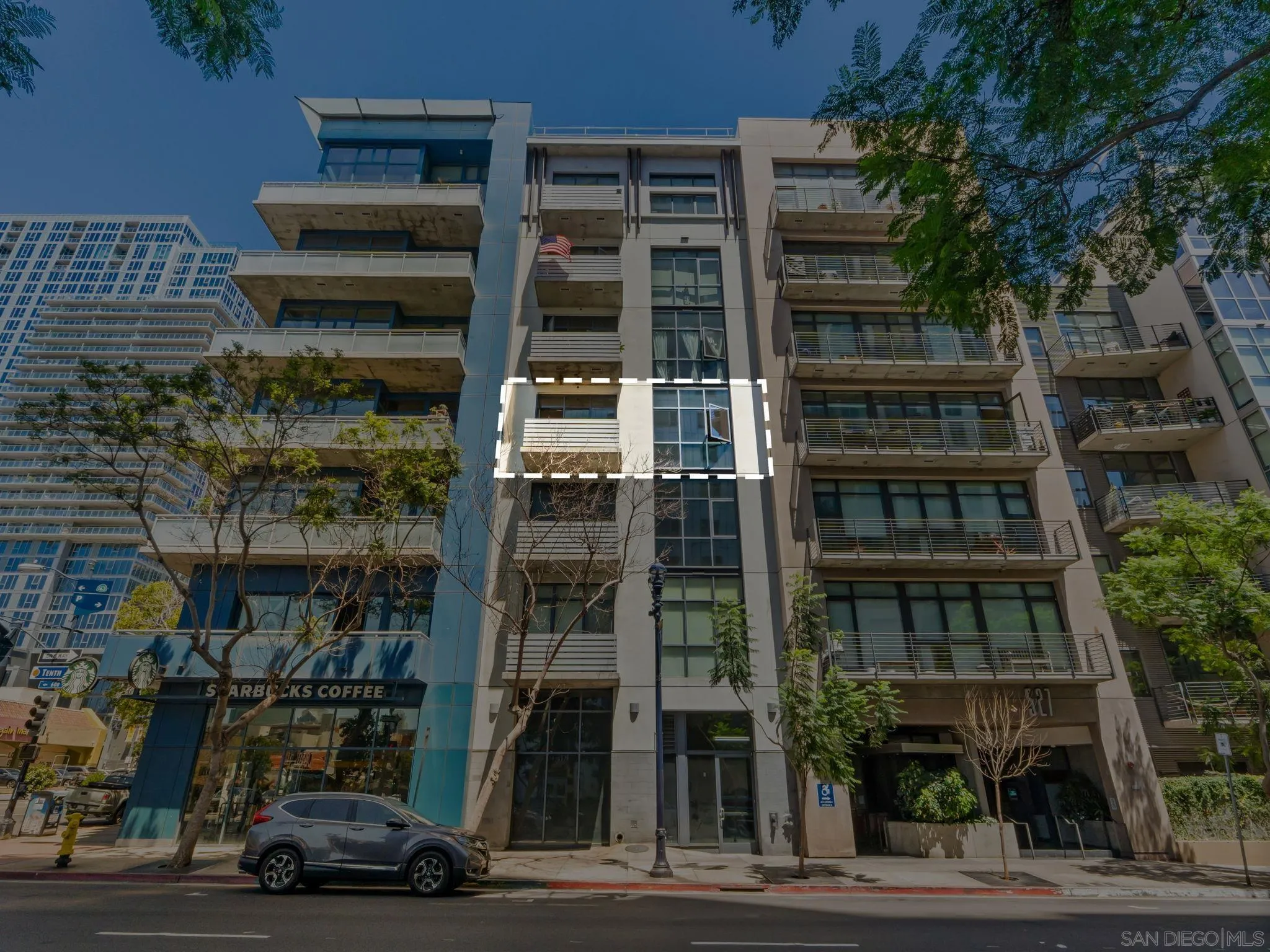 https://cdn.realtyfeed.com/cdn/127/260016388/2fe203652d3f8e87e0932f8158efc251.webp