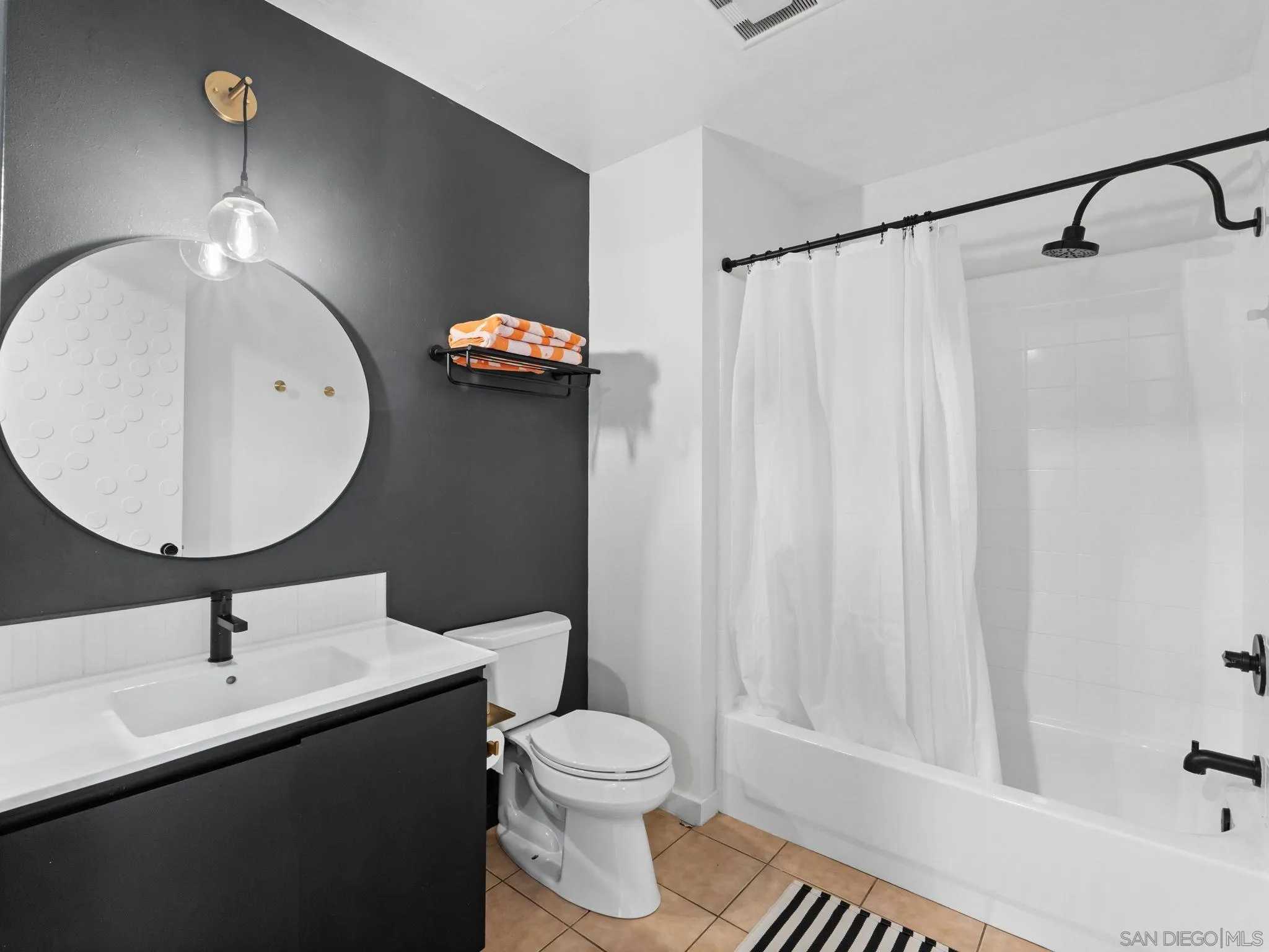 https://cdn.realtyfeed.com/cdn/127/260016388/36b1e9e69cd00853b35876fa83153afa.webp