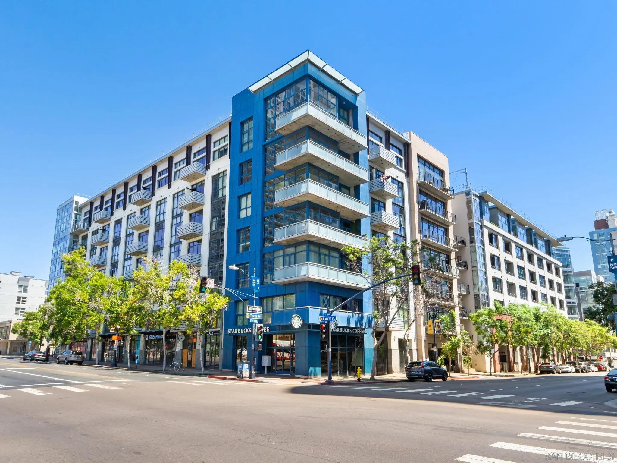 https://cdn.realtyfeed.com/cdn/127/260016388/4beeda1d0517e071d2924433f8e64323.webp