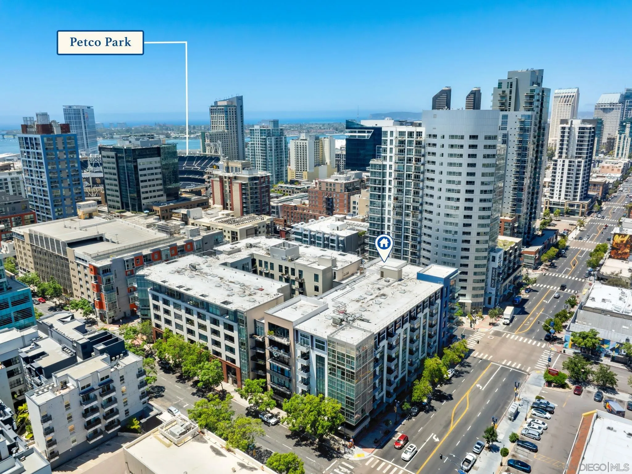 https://cdn.realtyfeed.com/cdn/127/260016388/662c4821086ba07d754395e32b9a4d0b.webp