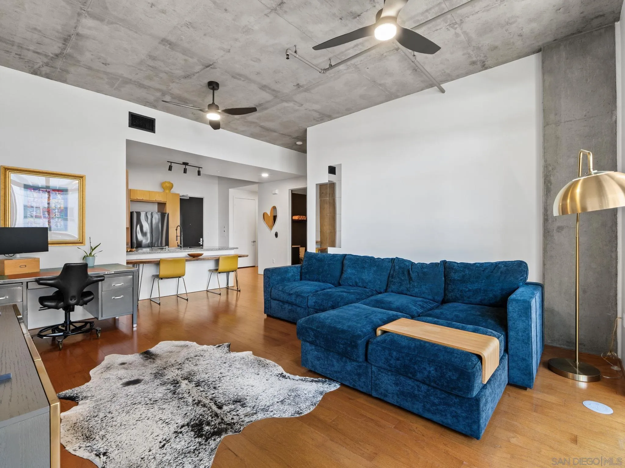 https://cdn.realtyfeed.com/cdn/127/260016388/6acbcd1adcf0efdb63dc12db30440d47.webp