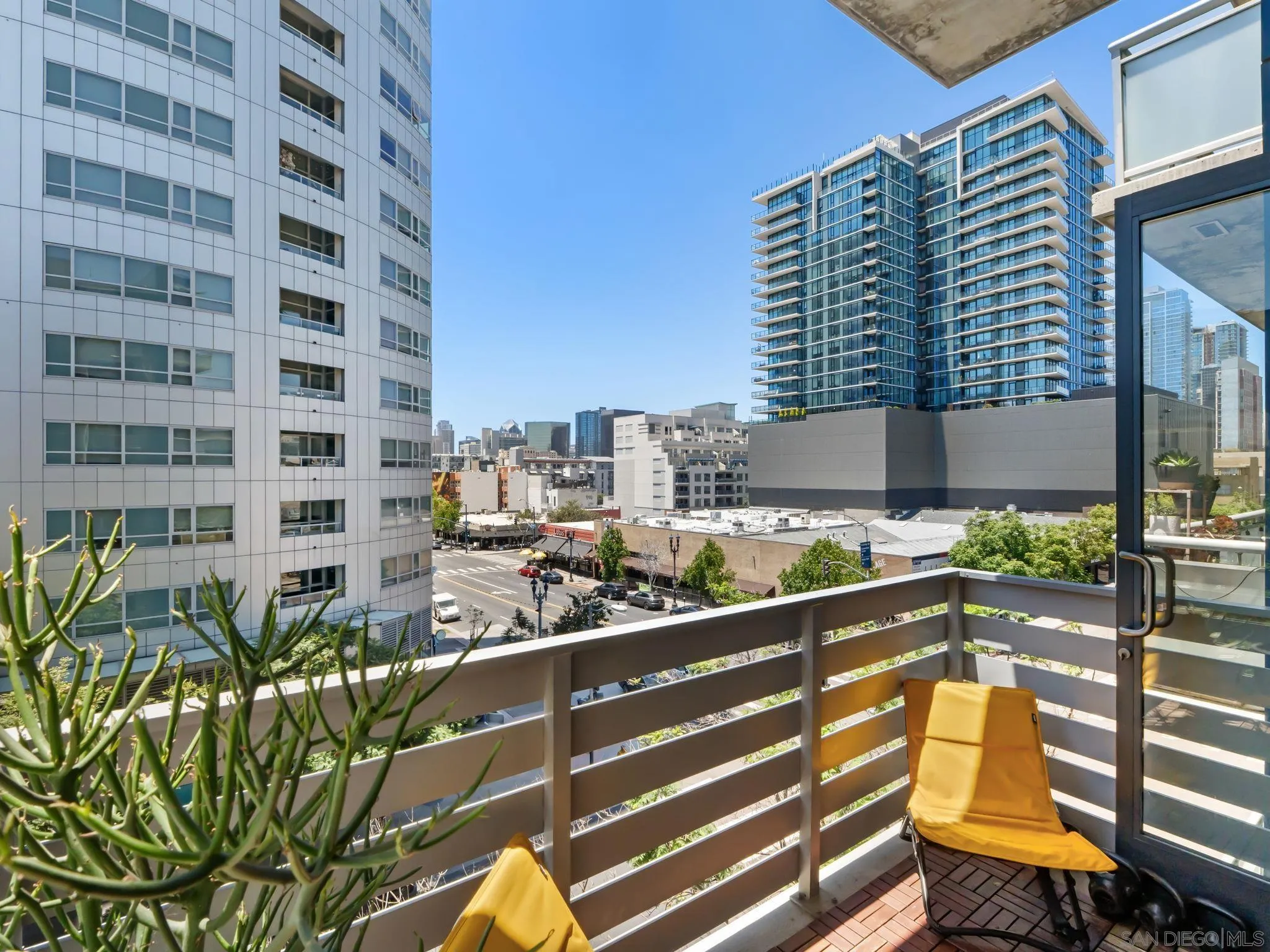 https://cdn.realtyfeed.com/cdn/127/260016388/cdd9a8b5be3f88cbdf6f68a0edd1eda8.webp