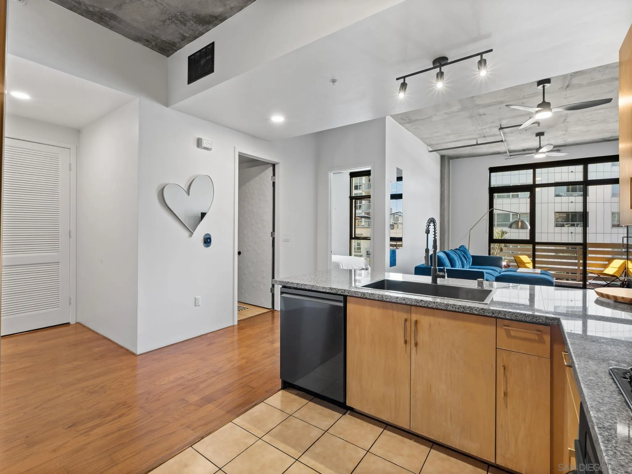 https://cdn.realtyfeed.com/cdn/127/260016388/f302011a927a279f0b405a88562513ad.webp