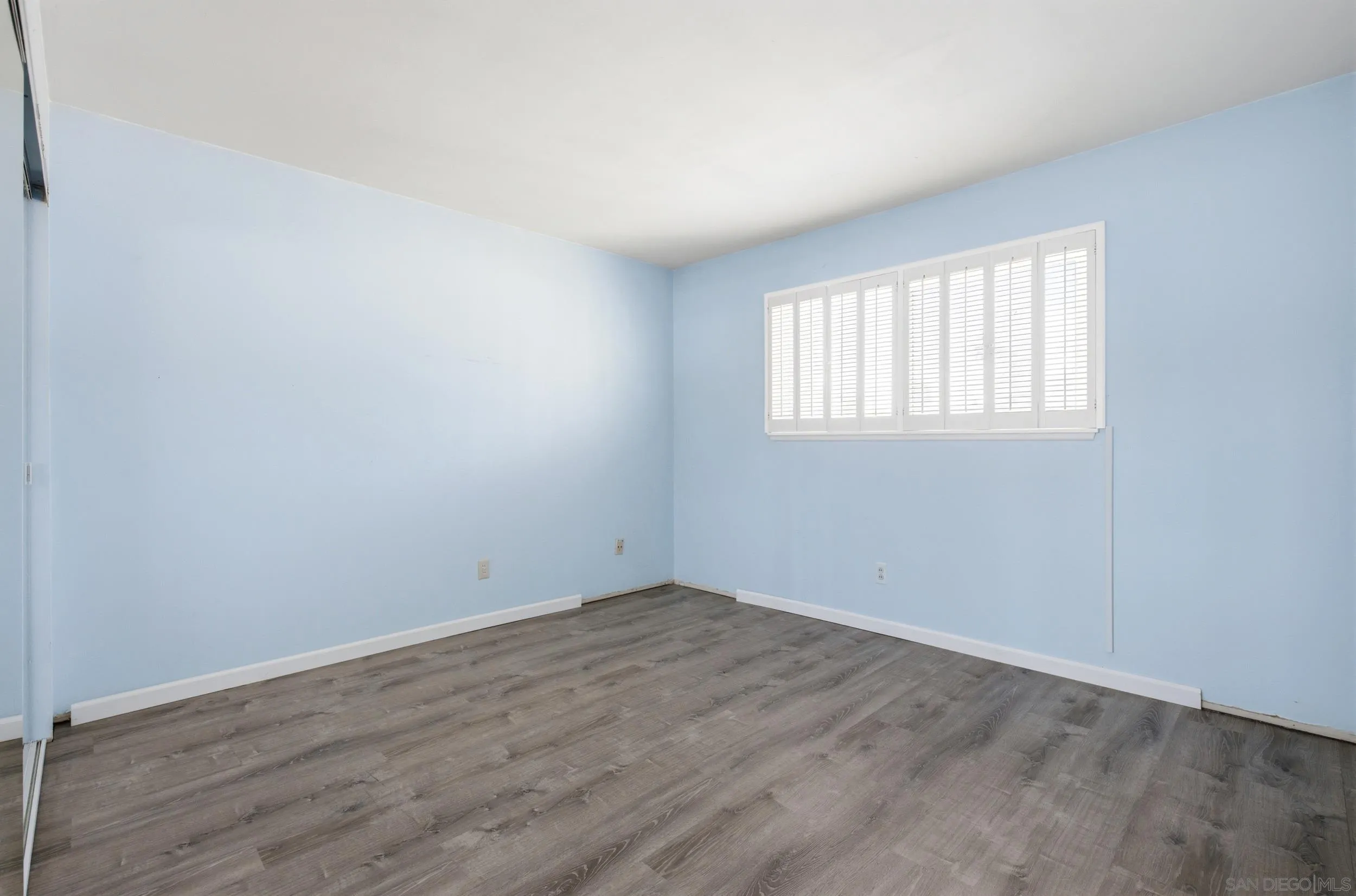 https://cdn.realtyfeed.com/cdn/127/260016393/b580988c4fe684fd000fe0053b2a643d.webp