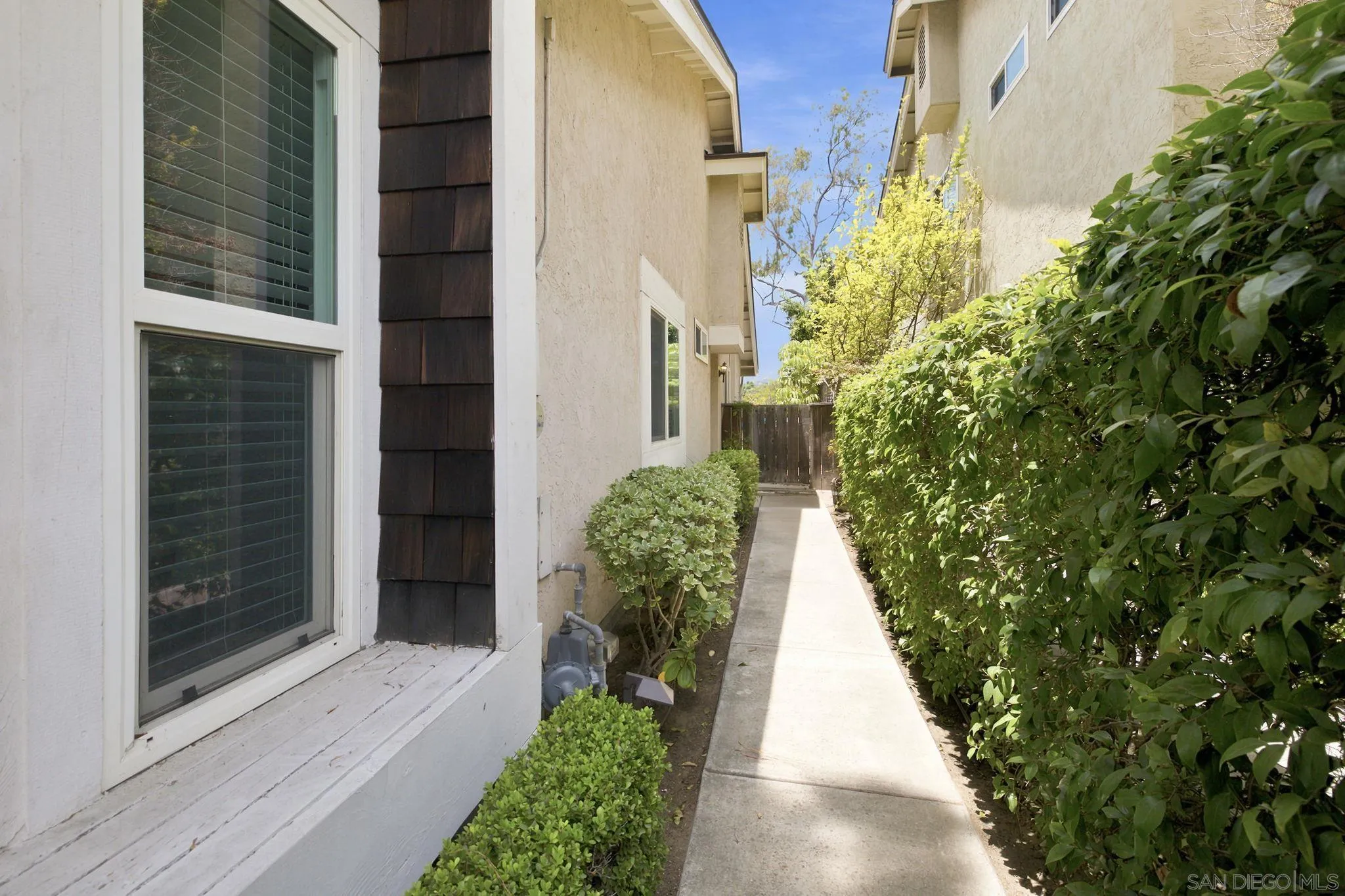 Photo #3: 260016403 Listing: Photo #3