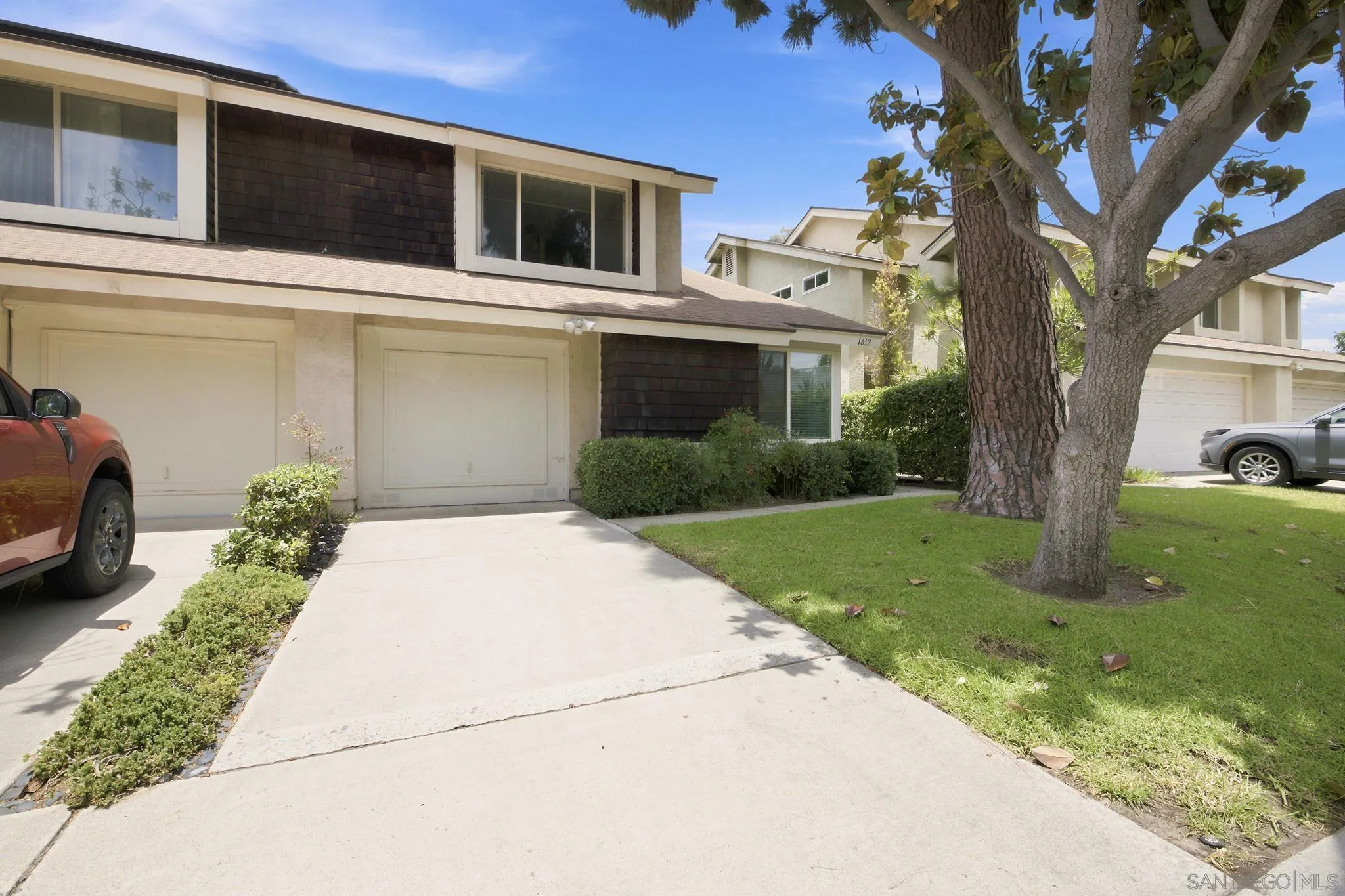 Photo #1: 260016403 Listing: Photo #1