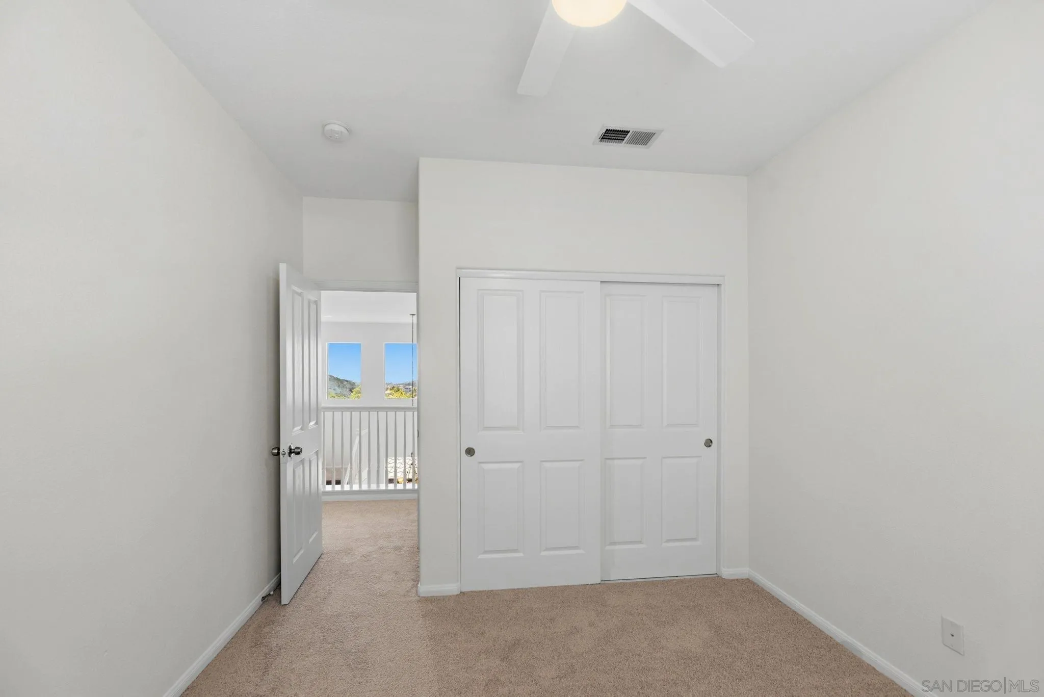 https://cdn.realtyfeed.com/cdn/127/260016405/060c683a886bfd8e0b0fdf3f53a76770.webp