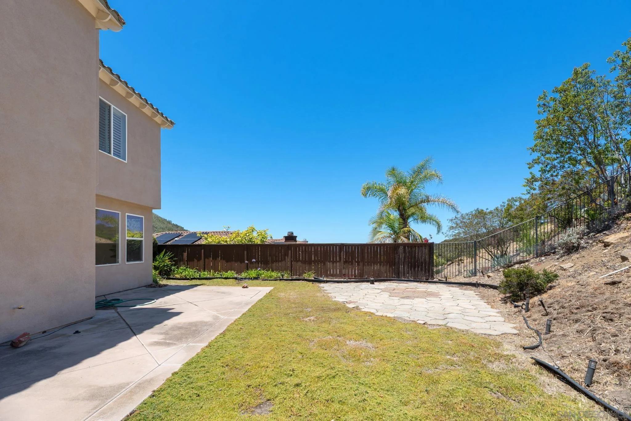 https://cdn.realtyfeed.com/cdn/127/260016405/2b0e52876963191954e5ff8671df14cf.webp