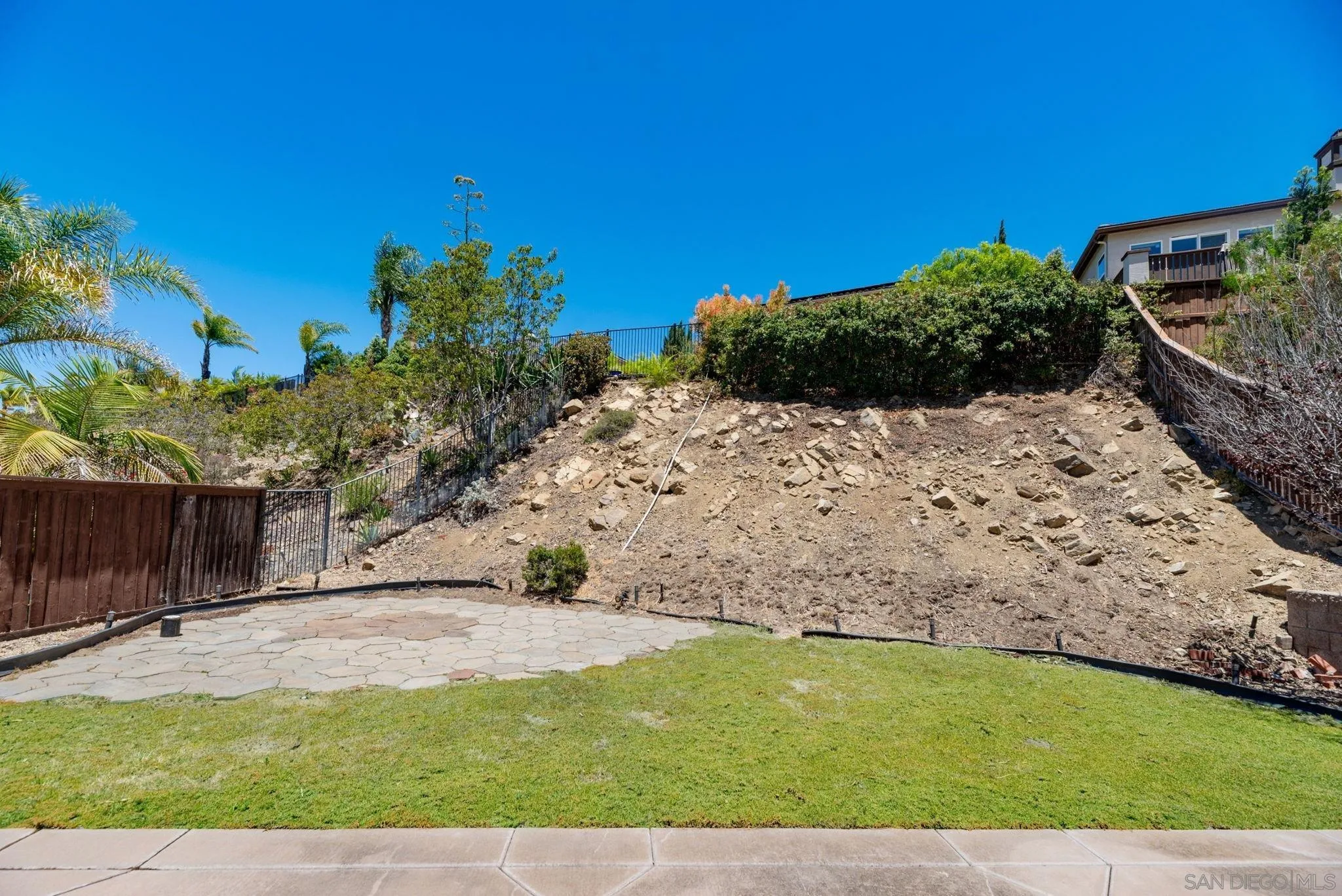 https://cdn.realtyfeed.com/cdn/127/260016405/366ad74e775c2de4a526d33d41bd82bb.webp