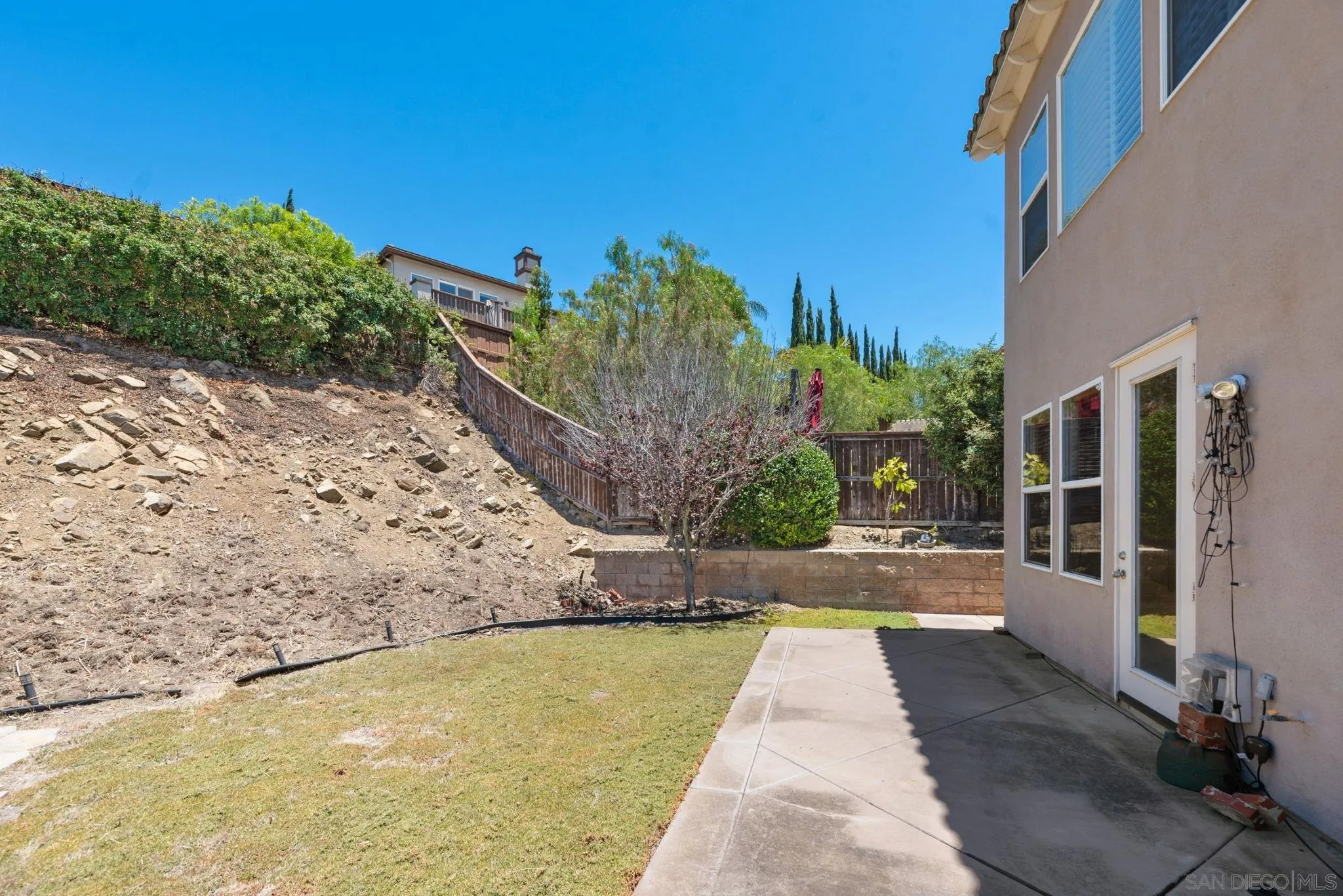 https://cdn.realtyfeed.com/cdn/127/260016405/6587826b43d21382c4604242926bb5b4.webp