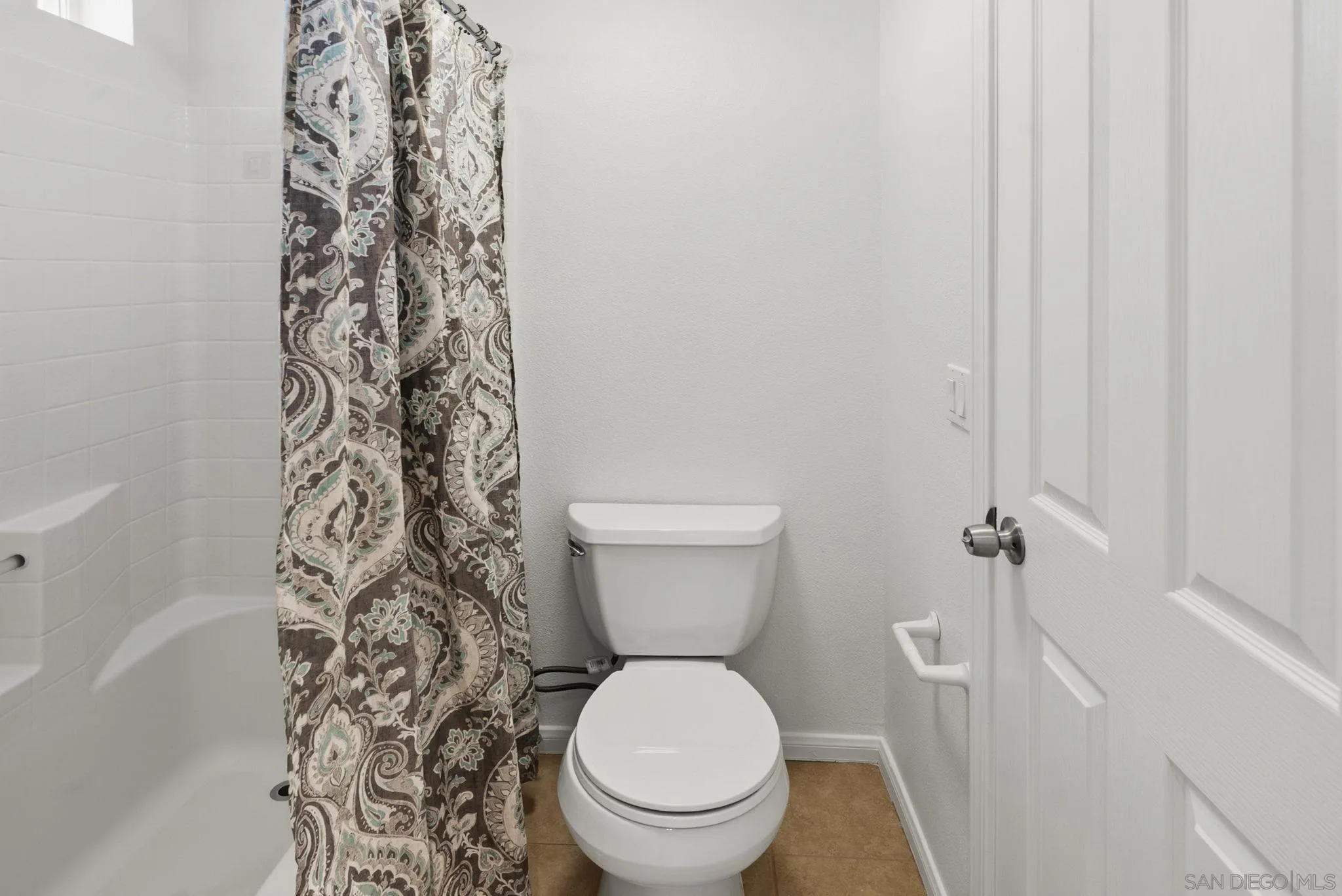 https://cdn.realtyfeed.com/cdn/127/260016405/9161f99247e9d3eeb7f7fa65a46ef0b9.webp