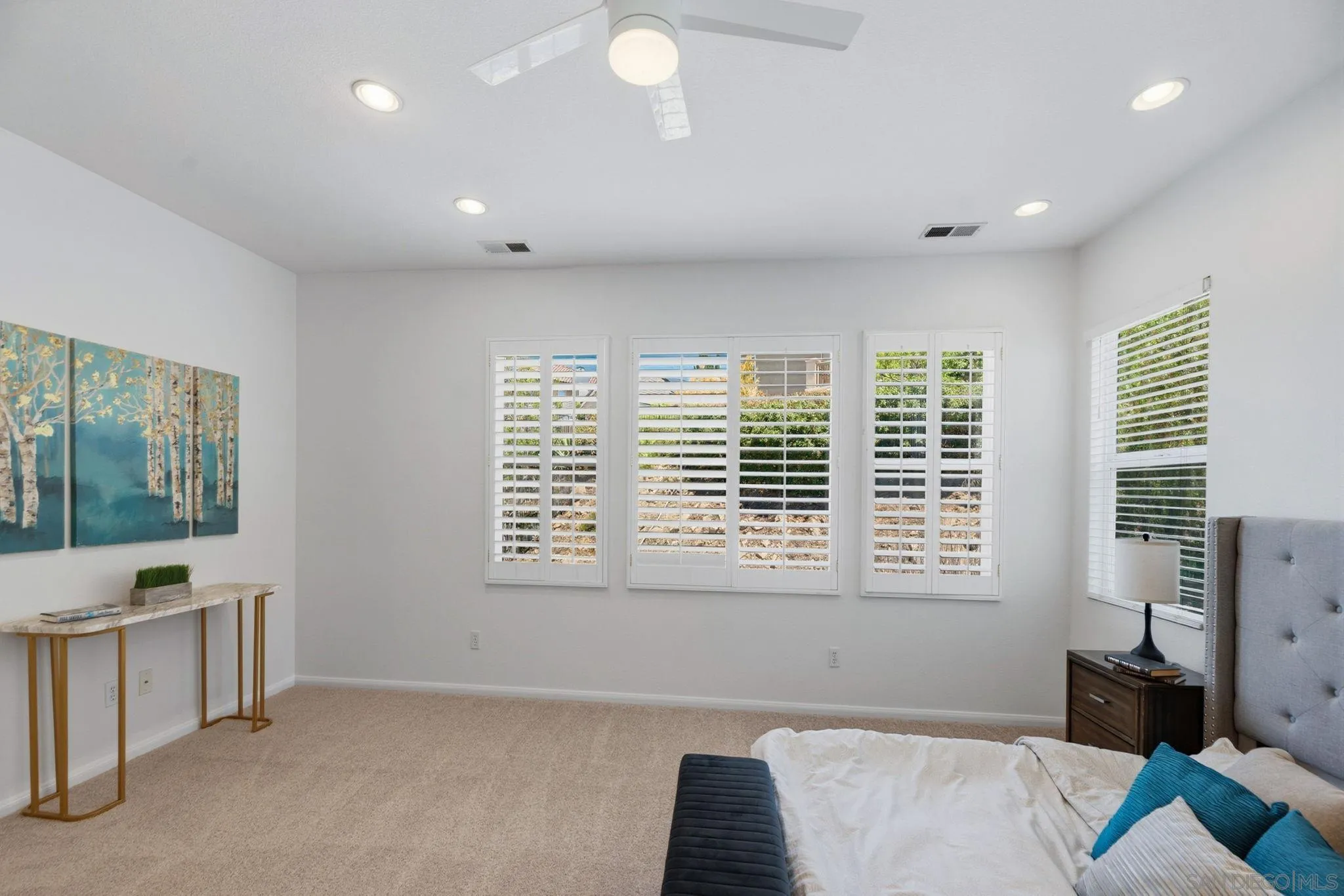 https://cdn.realtyfeed.com/cdn/127/260016405/b0cb6ddb89d64f2c63bdf301828f948f.webp