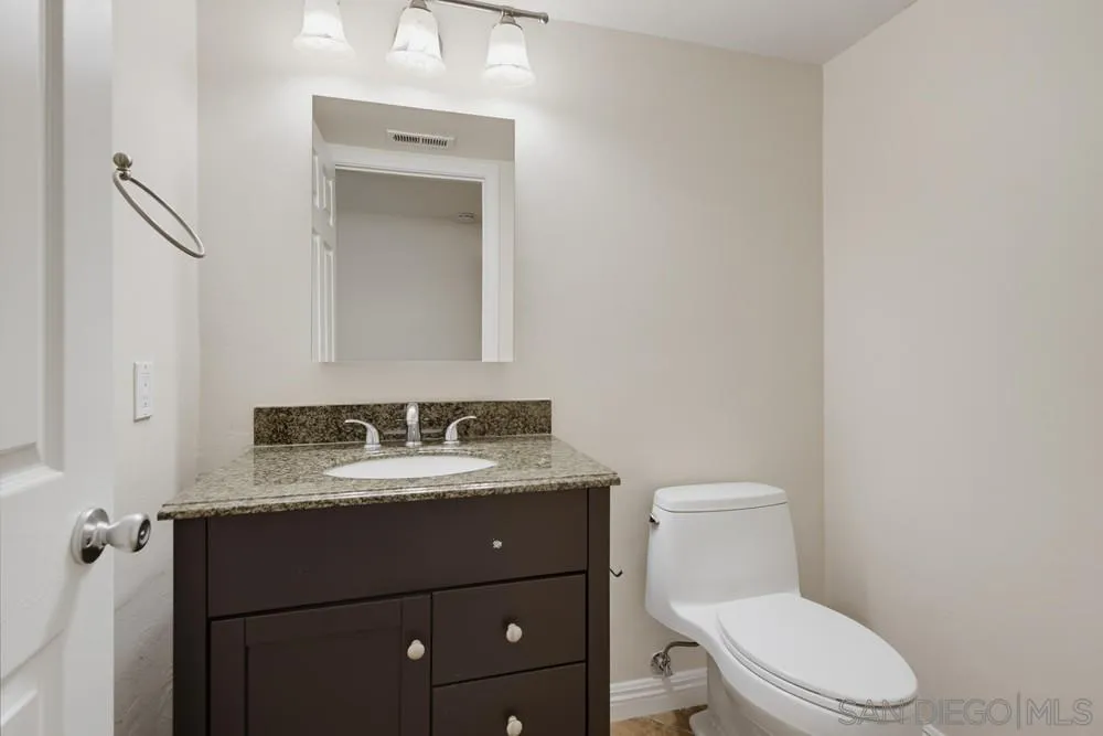 Photo #15: 260016411 Listing: Photo #15