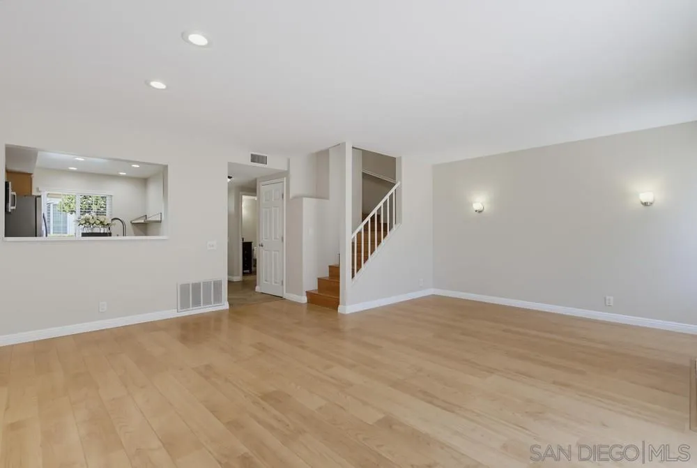3614 Caminito Carmel Lndg, San Diego, CA 92130 - Photo 5 of 39, San Diego, CA