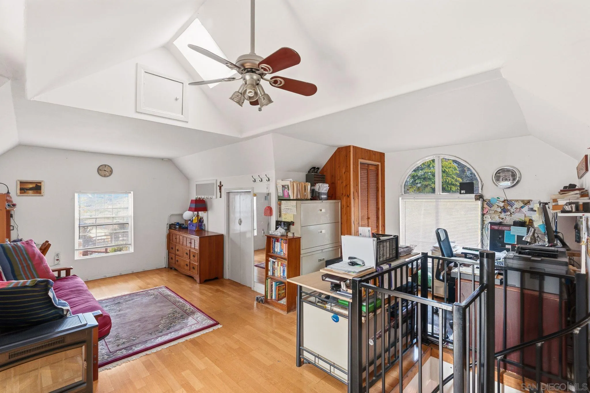 https://cdn.realtyfeed.com/cdn/127/260016416/b05311f44e559b9c12d58c04f3c4b1a1.webp
