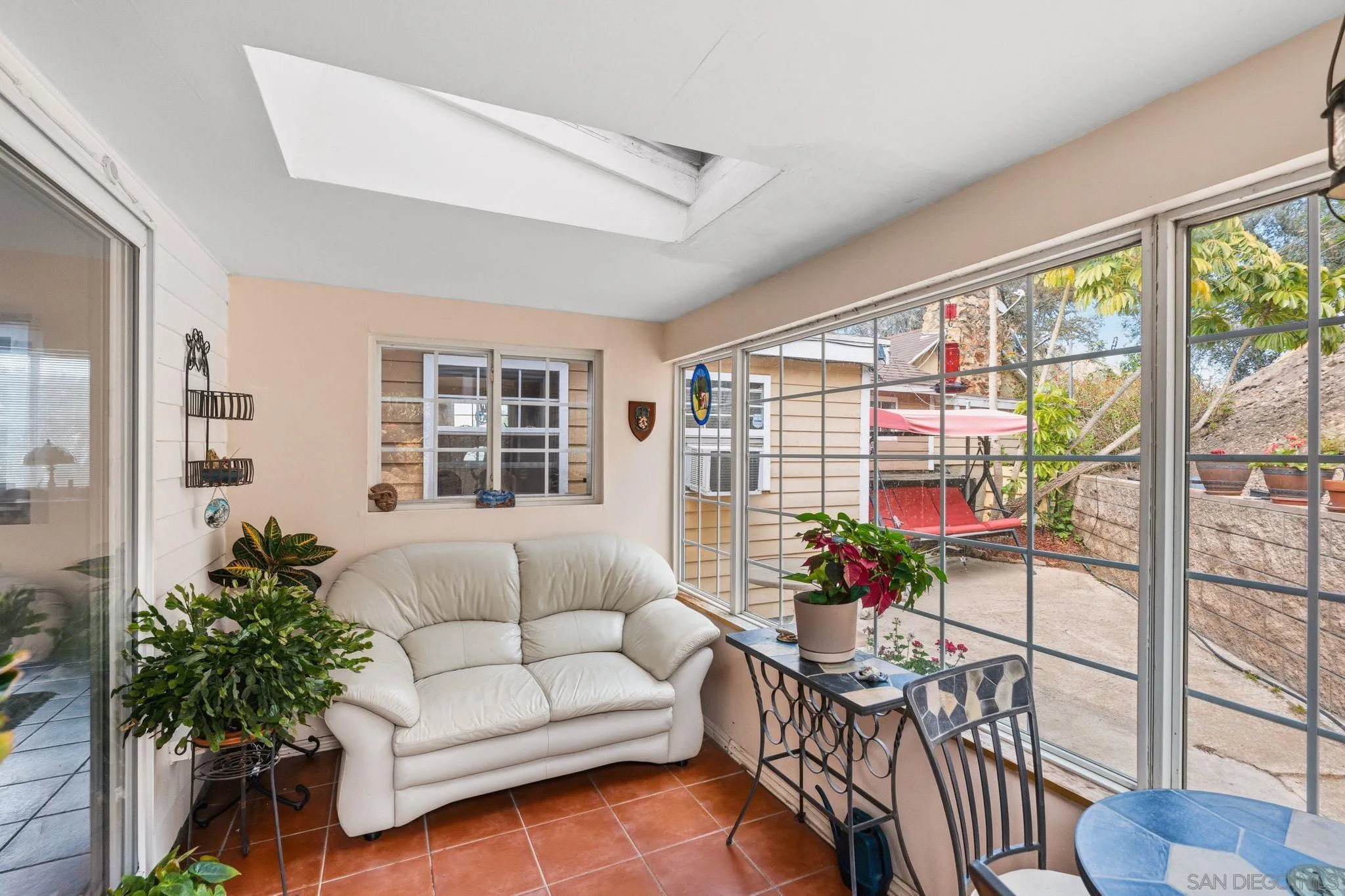 https://cdn.realtyfeed.com/cdn/127/260016416/de09866b37e95d2d0101f142e9d18c68.webp