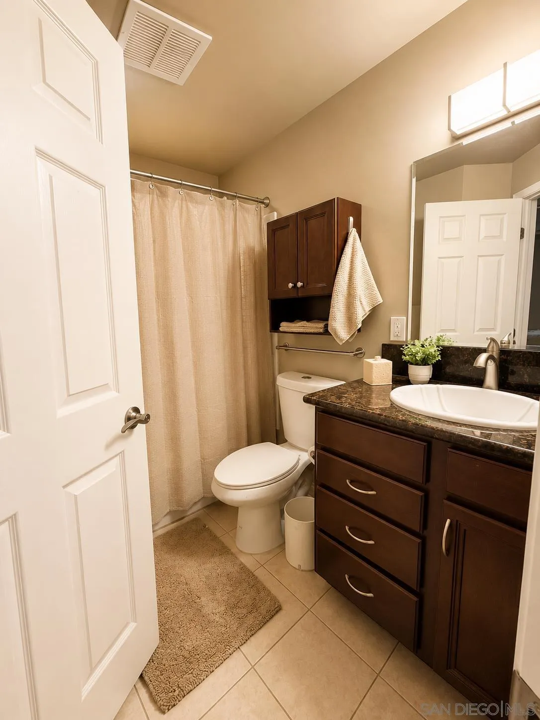 Photo #5: 260016427 Listing: Photo #5