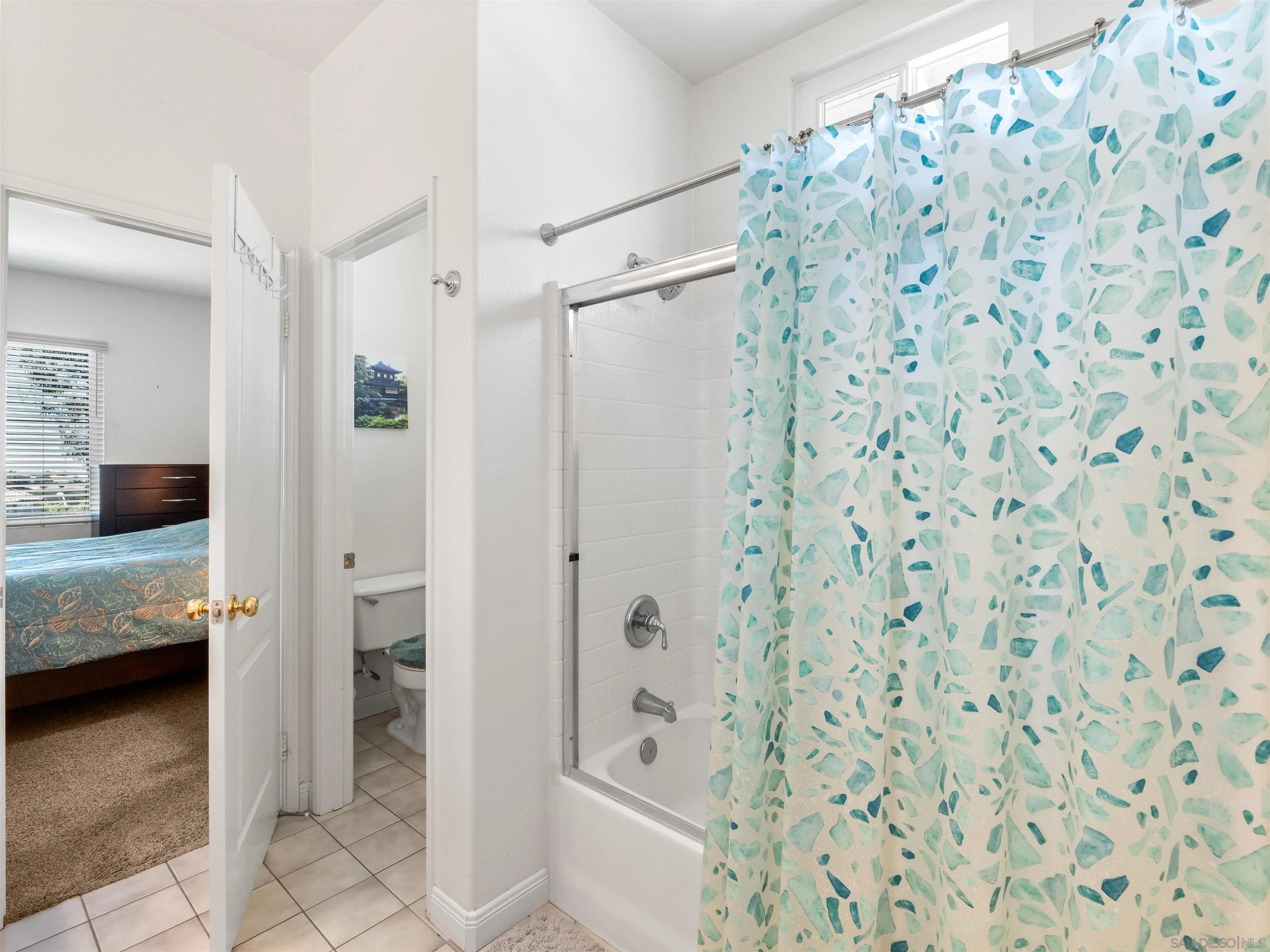 https://cdn.realtyfeed.com/cdn/127/260016429/34fa29b3519e7b4ab83c22e9bdf8ced1.webp