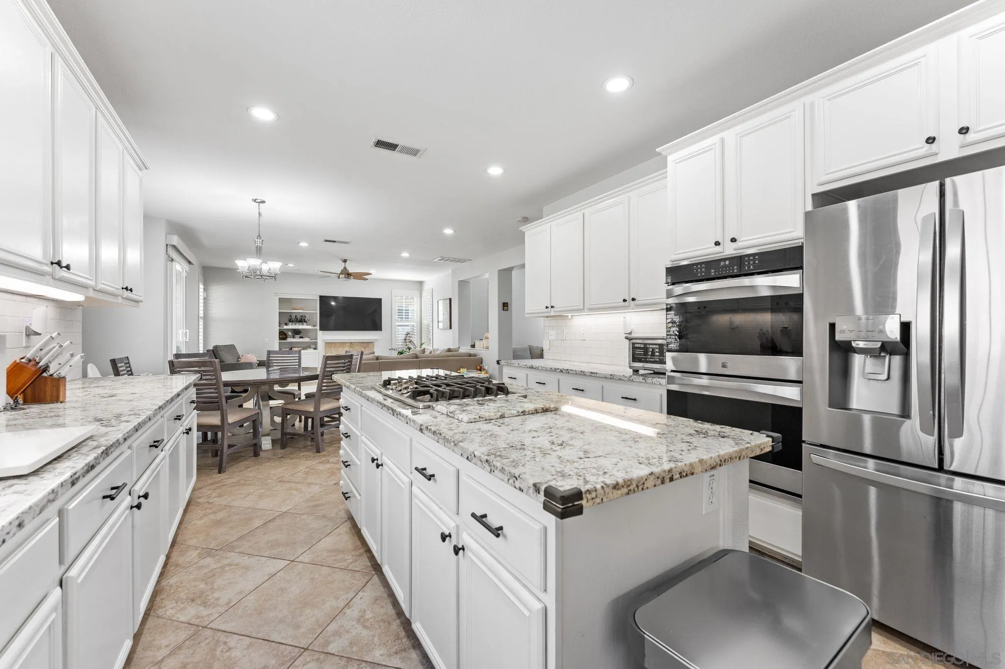 https://cdn.realtyfeed.com/cdn/127/260016431/7e0f4760dcc16435dbcbb8680d547766.webp