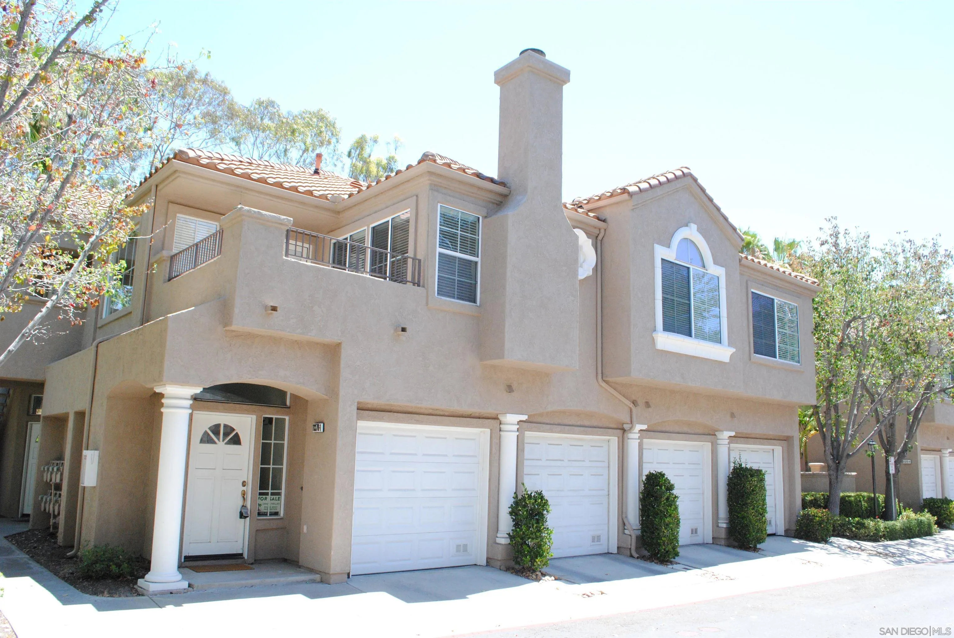 Photo #1: 260016433 Listing: Photo #1