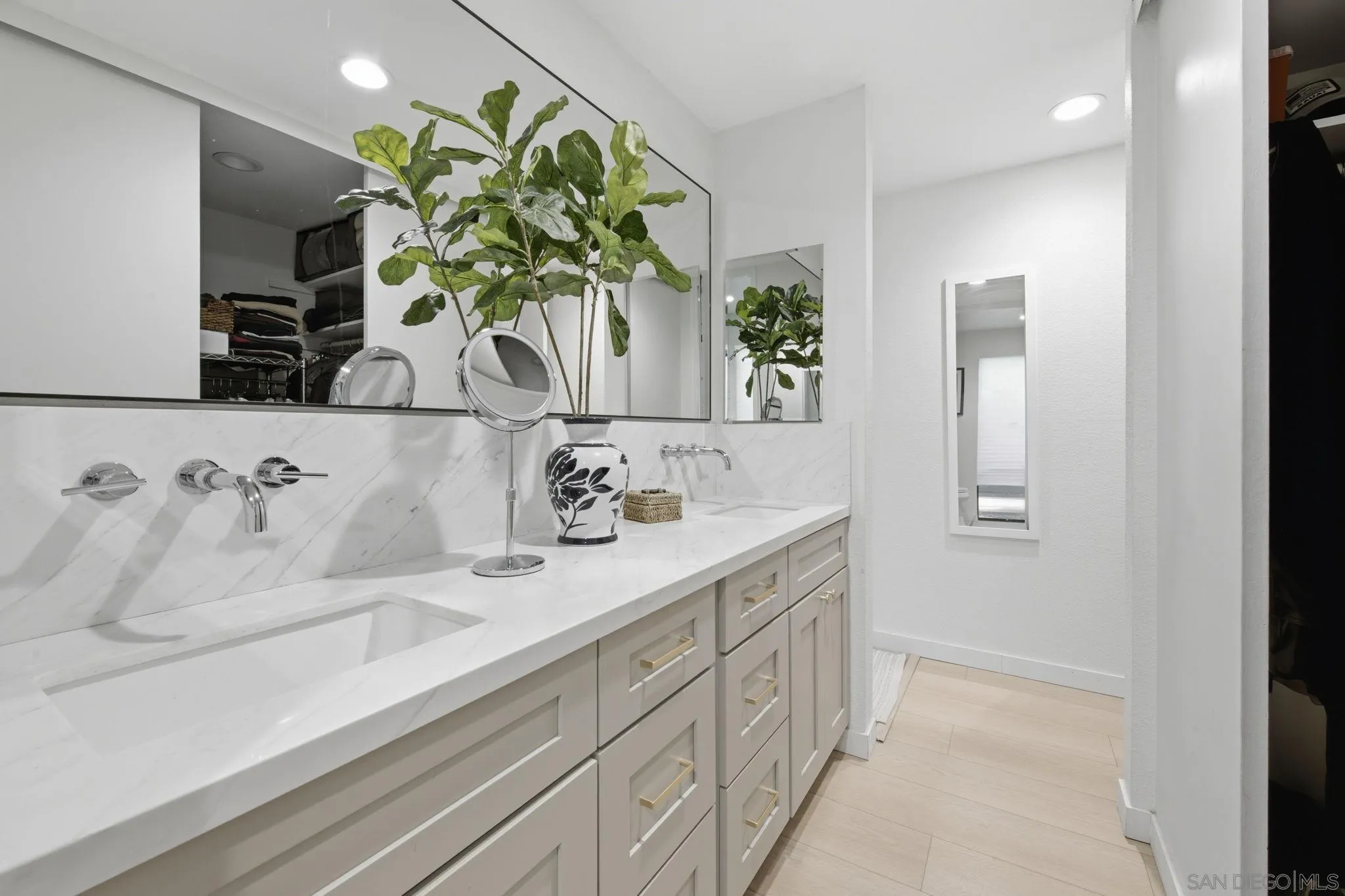 Photo #25: 260016438 Listing: Photo #25