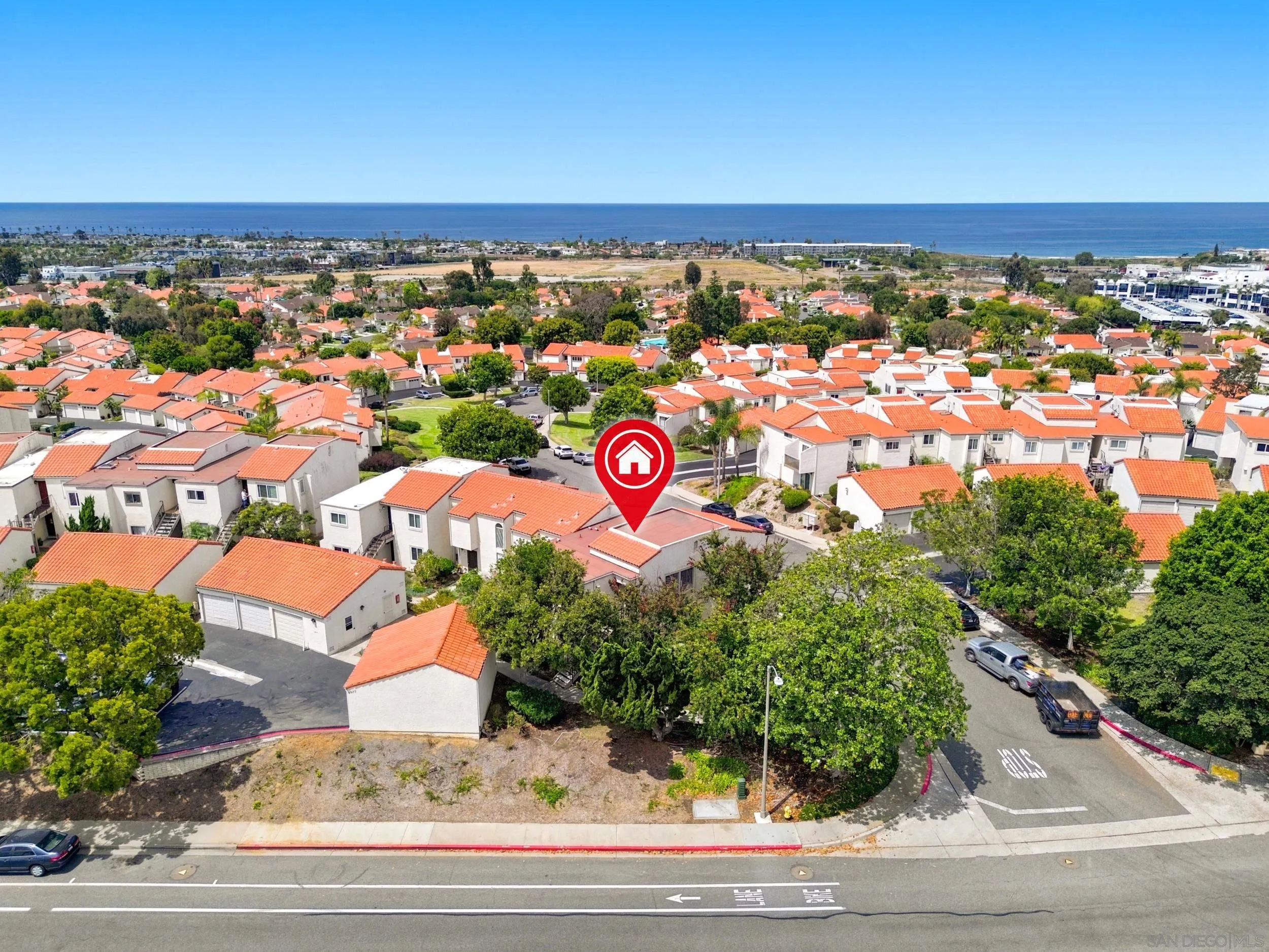 https://cdn.realtyfeed.com/cdn/127/260016441/375063642535bd693037f03284303ed5.webp